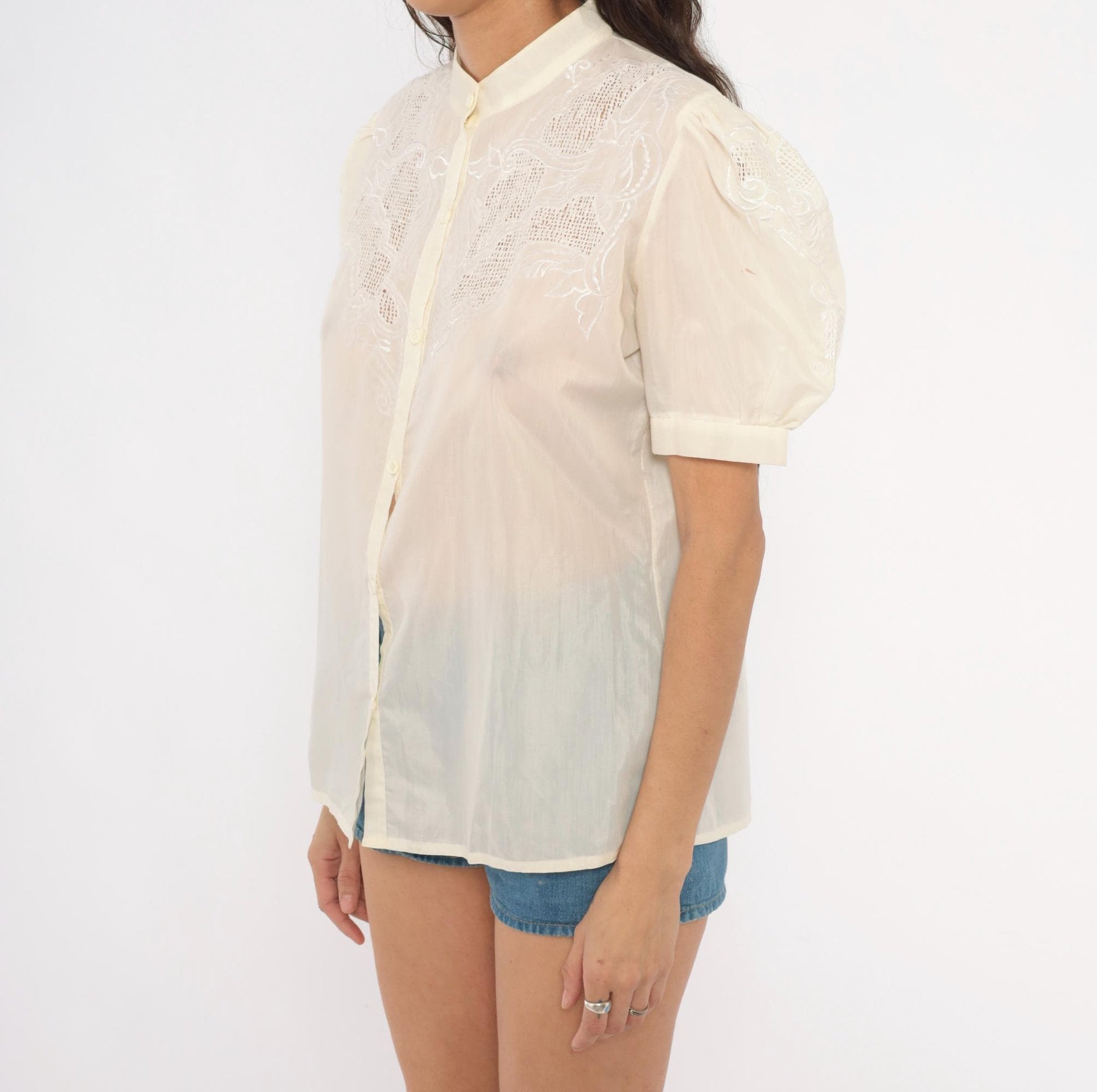 80s Cream Cutwork Embroidered Blouse Puff Sleeve Mandarin Collar Medium M