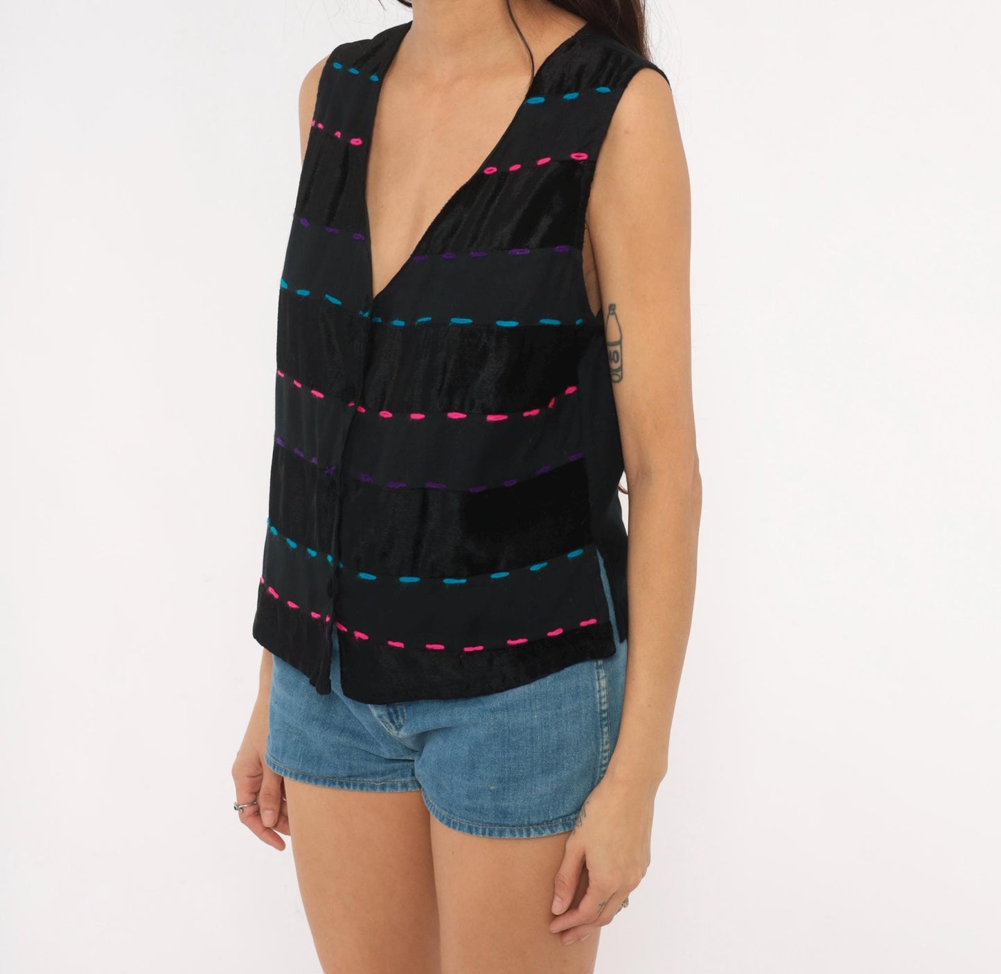 90s Willow Ridge Black Sleeveless Blouse Velvet Embroidered V Neck Small Petite