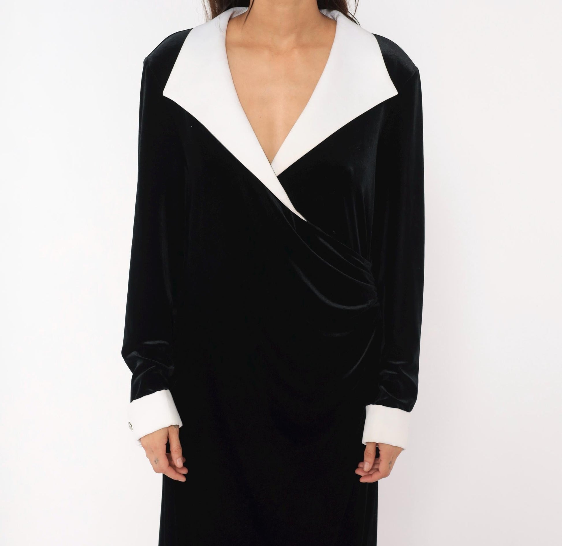 90s Cachet Black Velvet Maxi Gown White Collar Contrast Long Sleeve Extra Large XXL