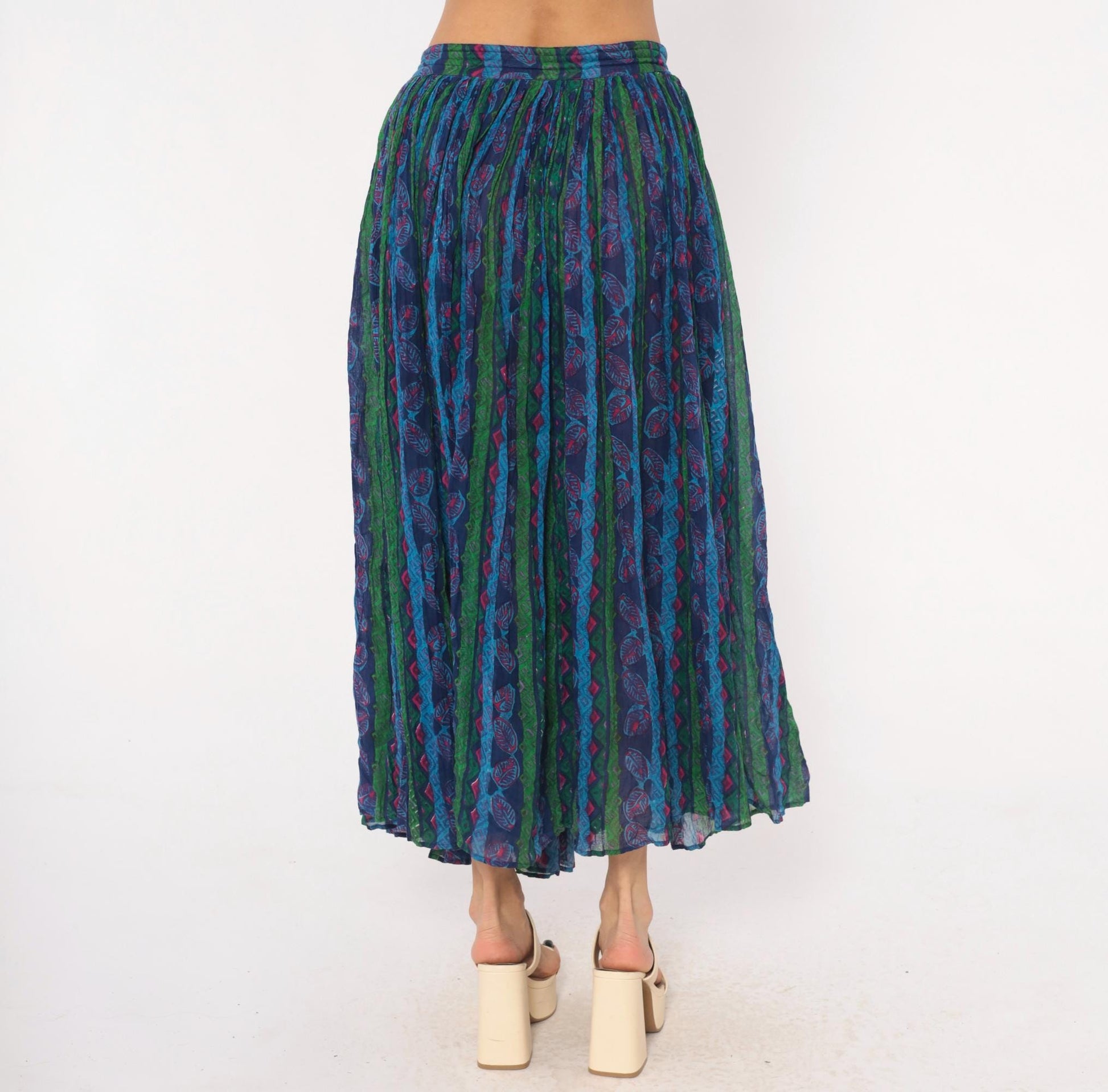 90s Via Max Broomstick Maxi Skirt Crushed Gauze Leaf Print Navy Multicolor Large L