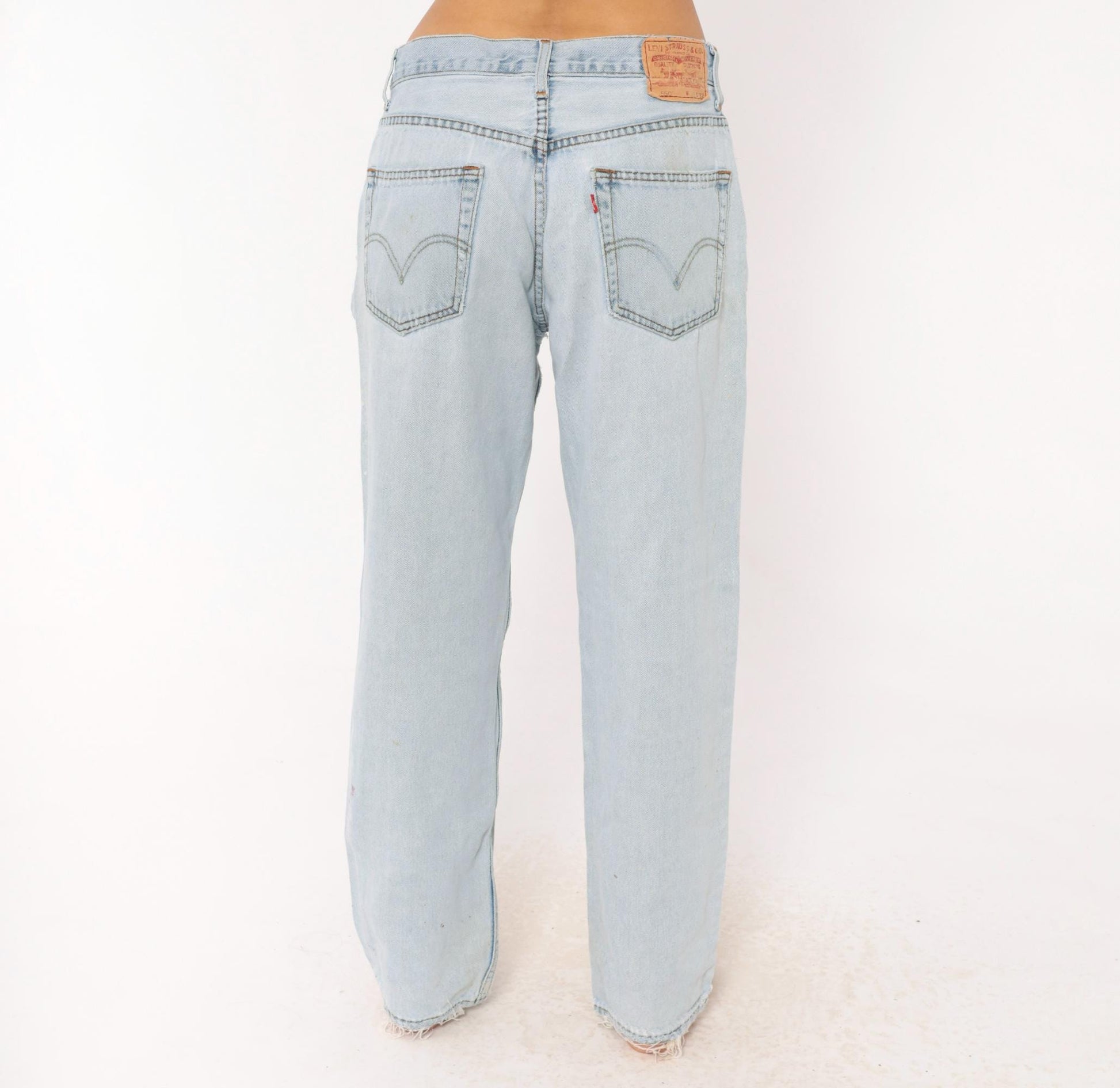 90s Levi's 550 Light Wash Straight Leg Jeans Distressed Blue 32x32