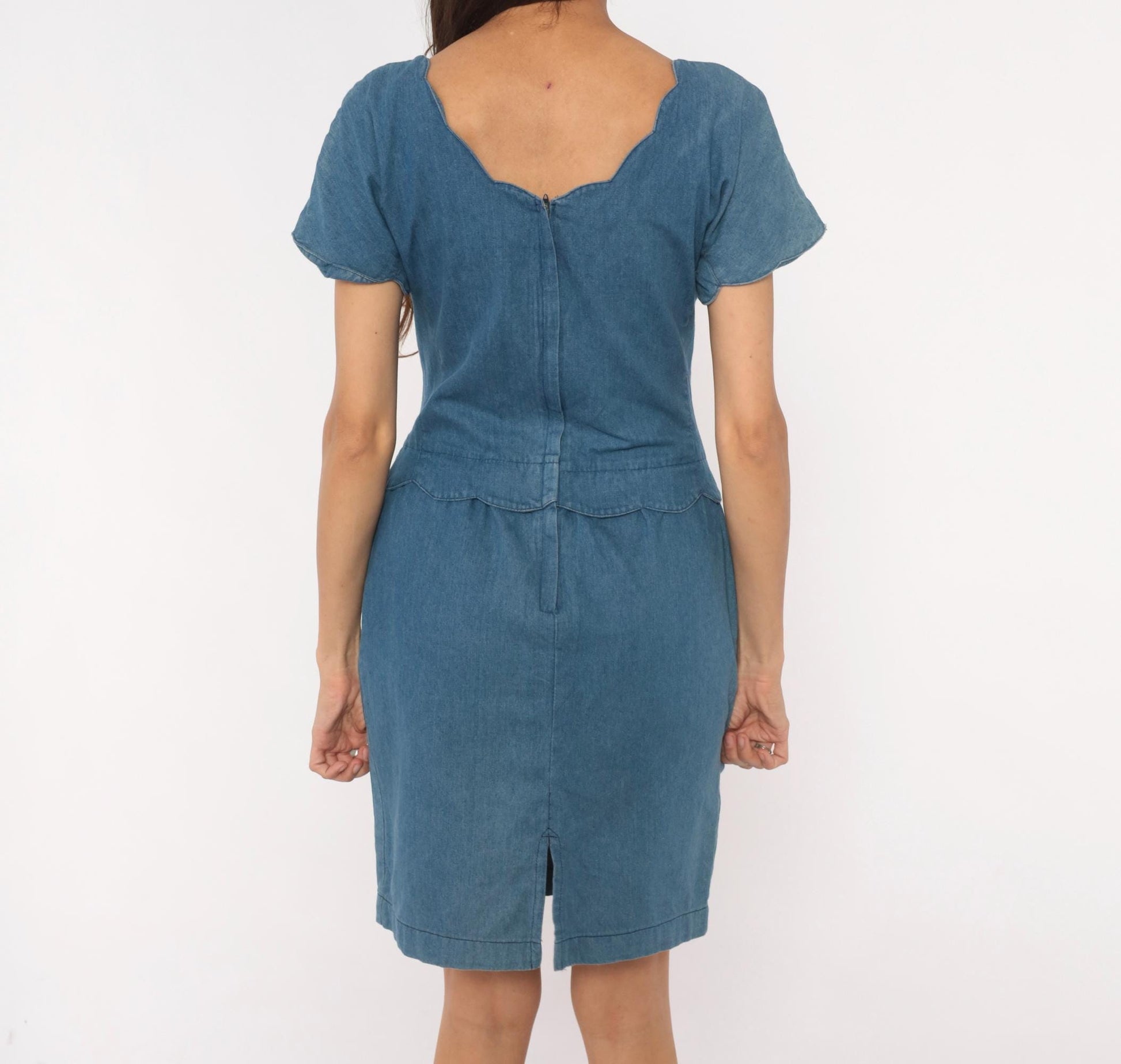 90s Central Falls Denim Dress Scalloped Waist Sweetheart Neckline Blue Medium M