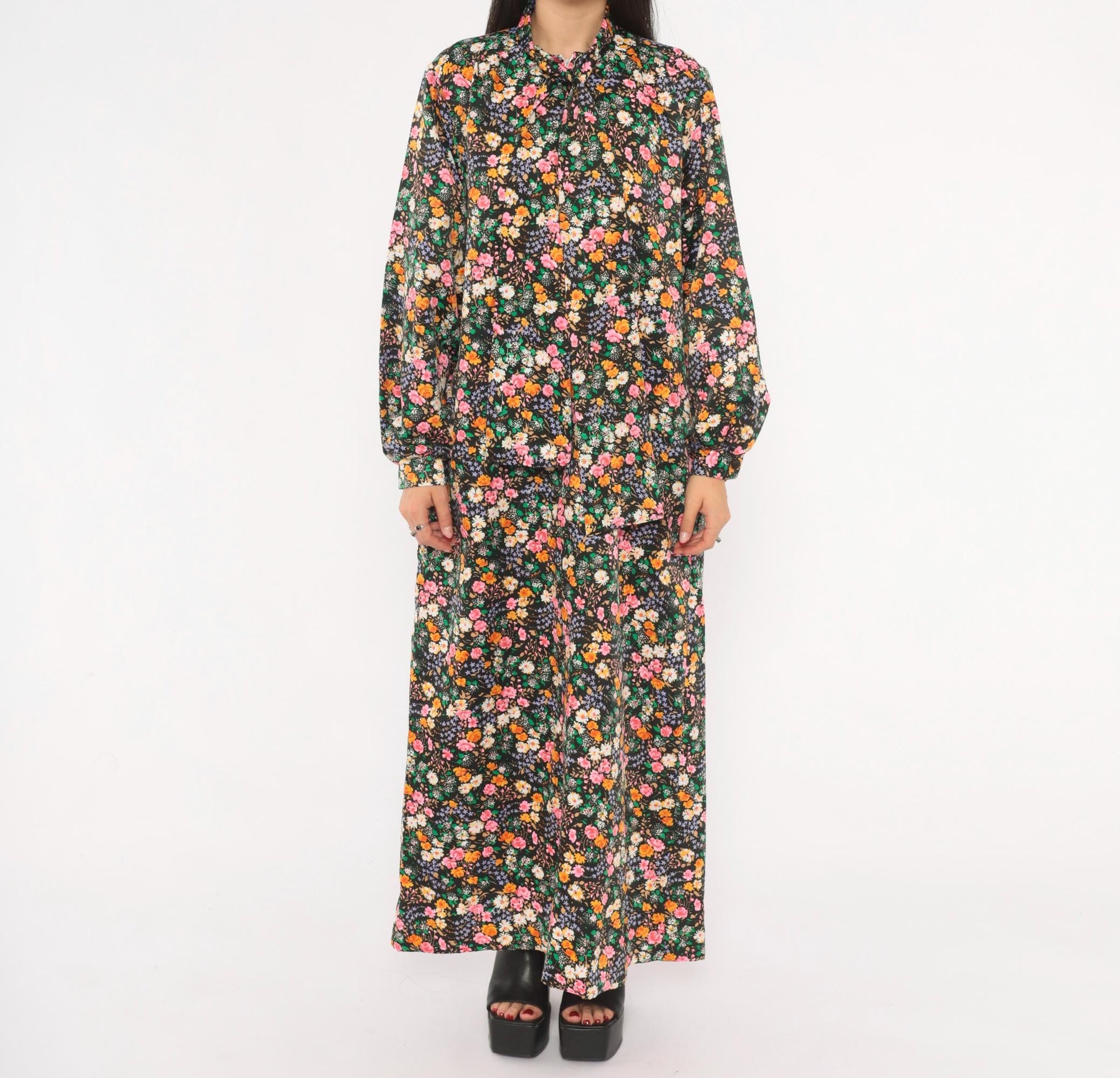 70s Atkins Black Floral Maxi Dress Bell Sleeve Bow Neck Garden Print Medium M