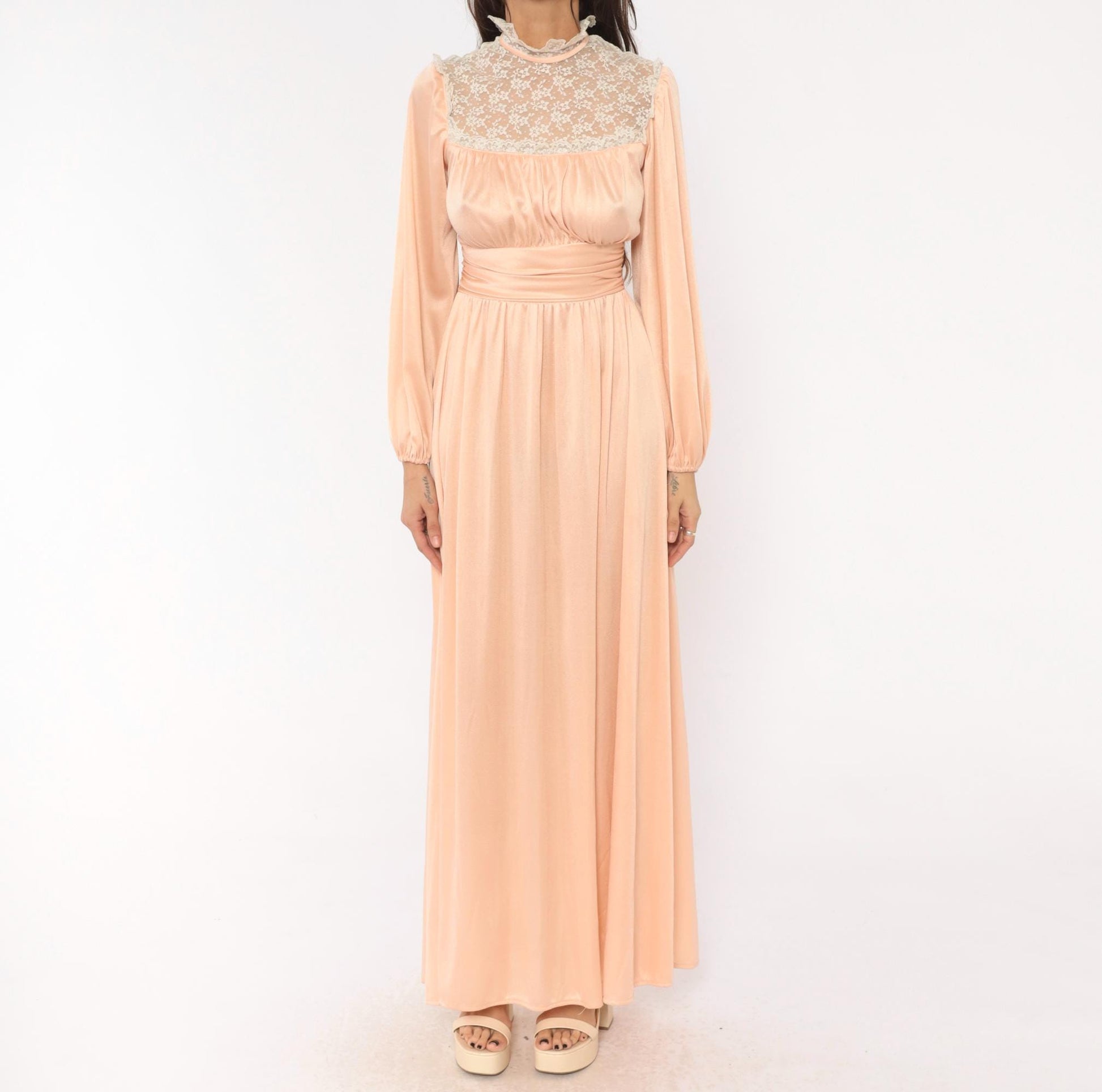 70s Peach Lace Maxi Gown High Neck Bishop Sleeve A-Line Small