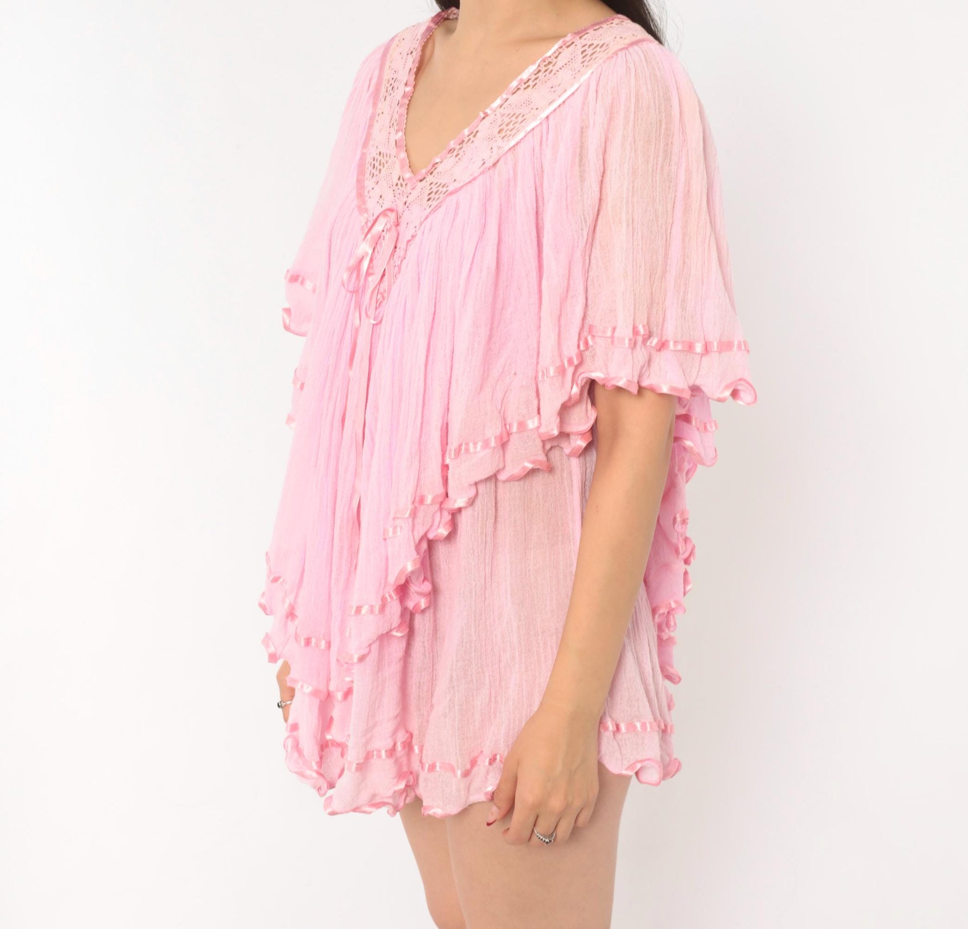90s Pink Cotton Gauze Crochet V-Neck Blouse Ribbon Butterfly Sleeve Medium
