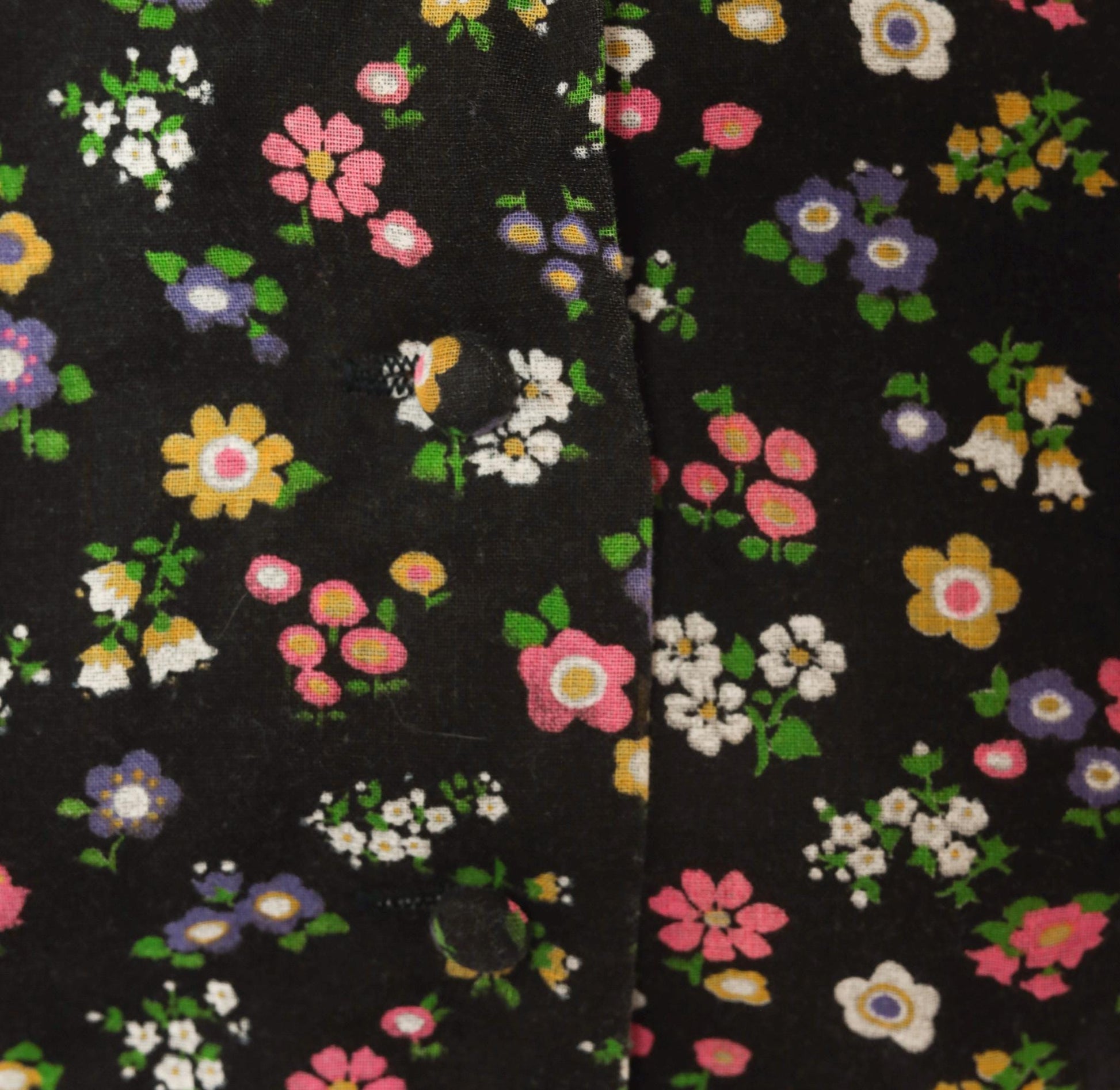 70s Black Floral Two-Tone Shirt Dress White A-Line Knee-Length Small S