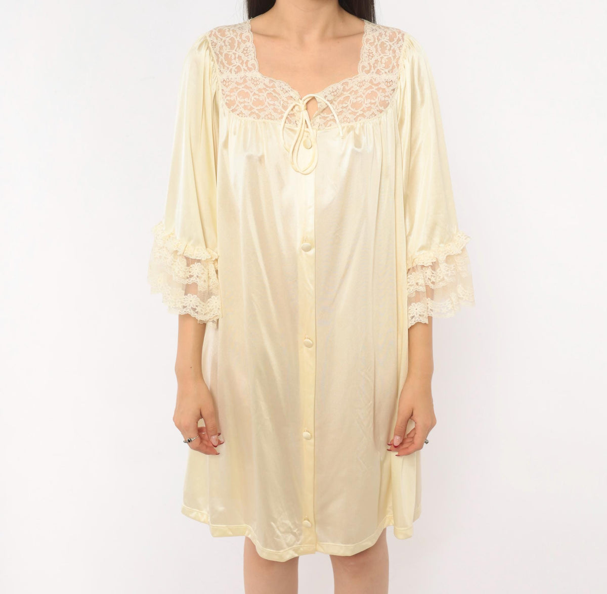 80s Vanity Fair Cream Lace Robe Bell Sleeve Button Front Small