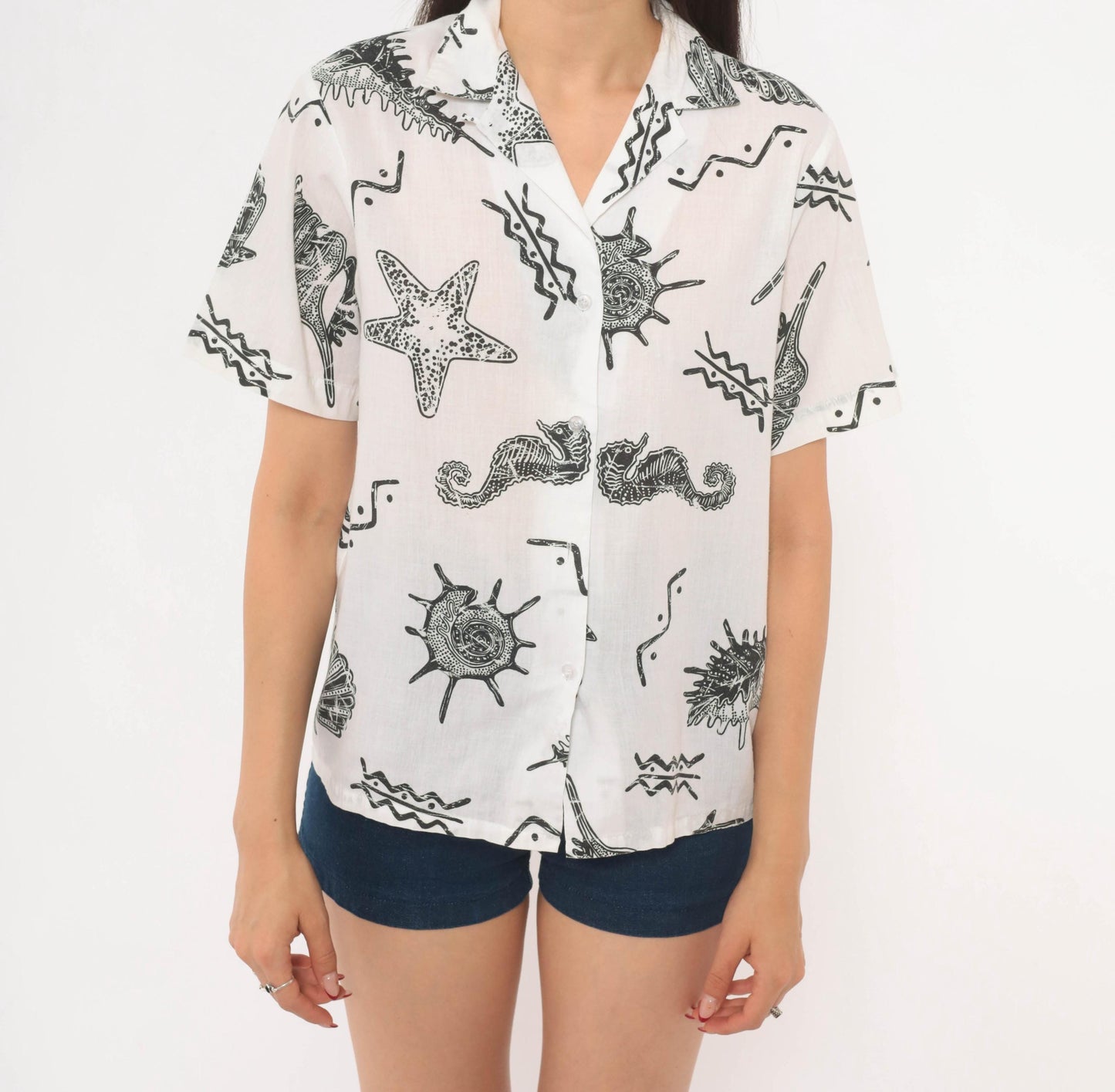 90s Cheryl Tiegs Seashell Print Camp Collar Shirt White Black Cotton XS