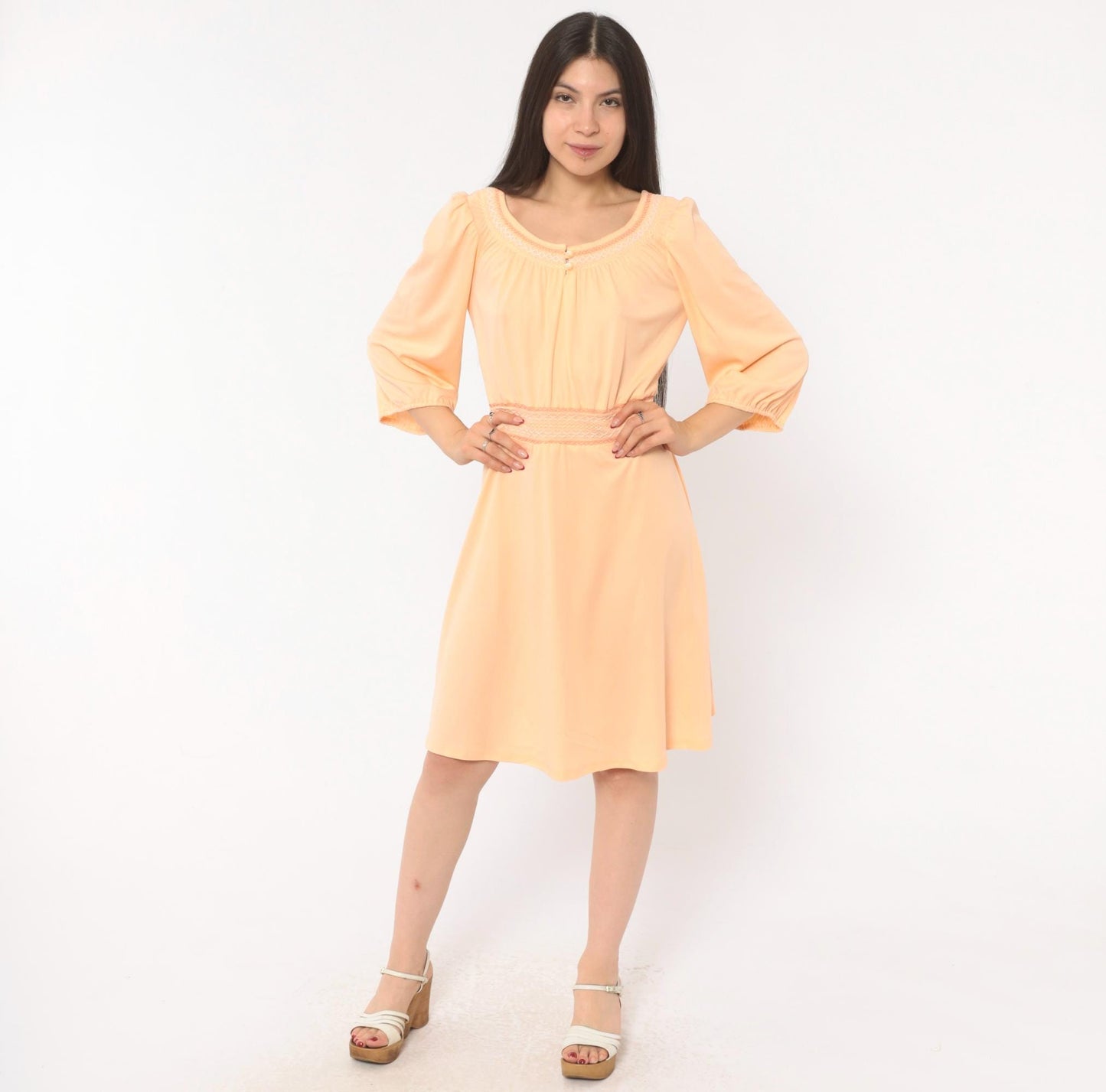 70s Peach Peasant Dress Puff Sleeve Smocked Embroidery Knee Length Large L