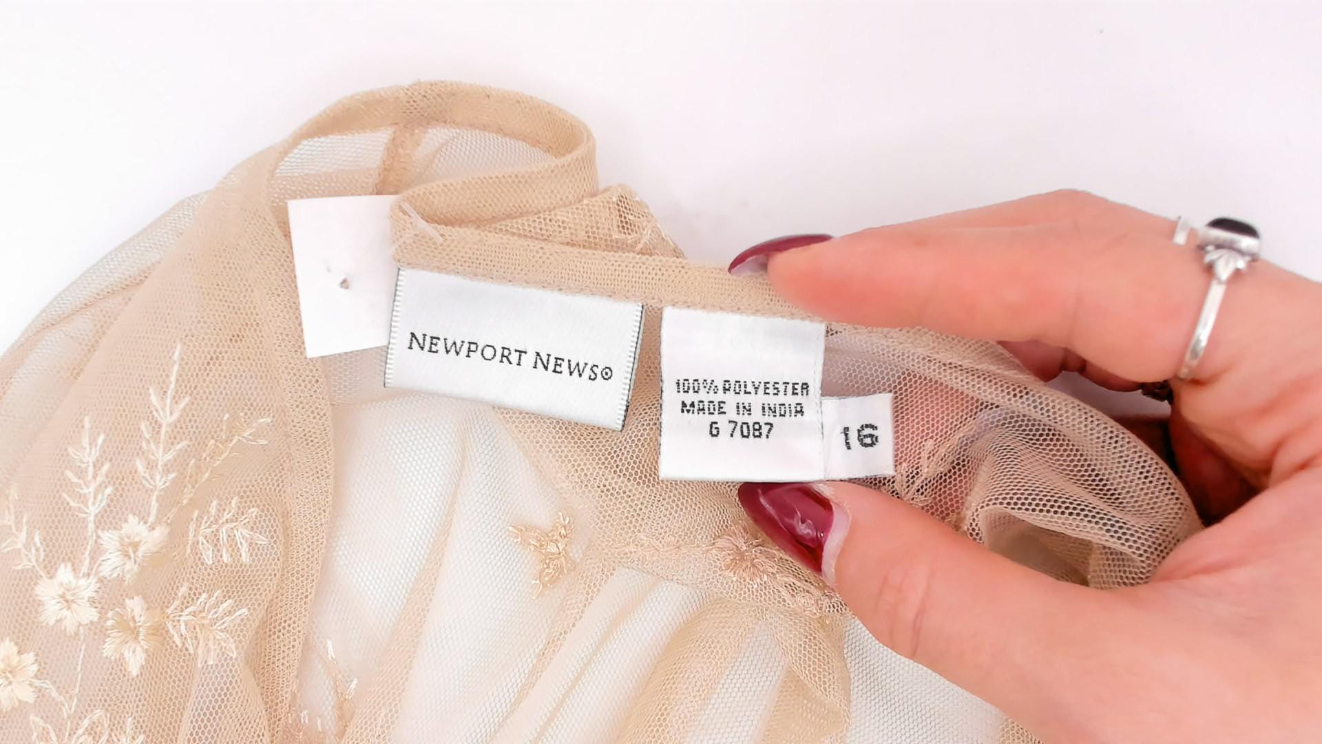 90s Newport News Embroidered Mesh Blouse Cream Floral V-Neck Small