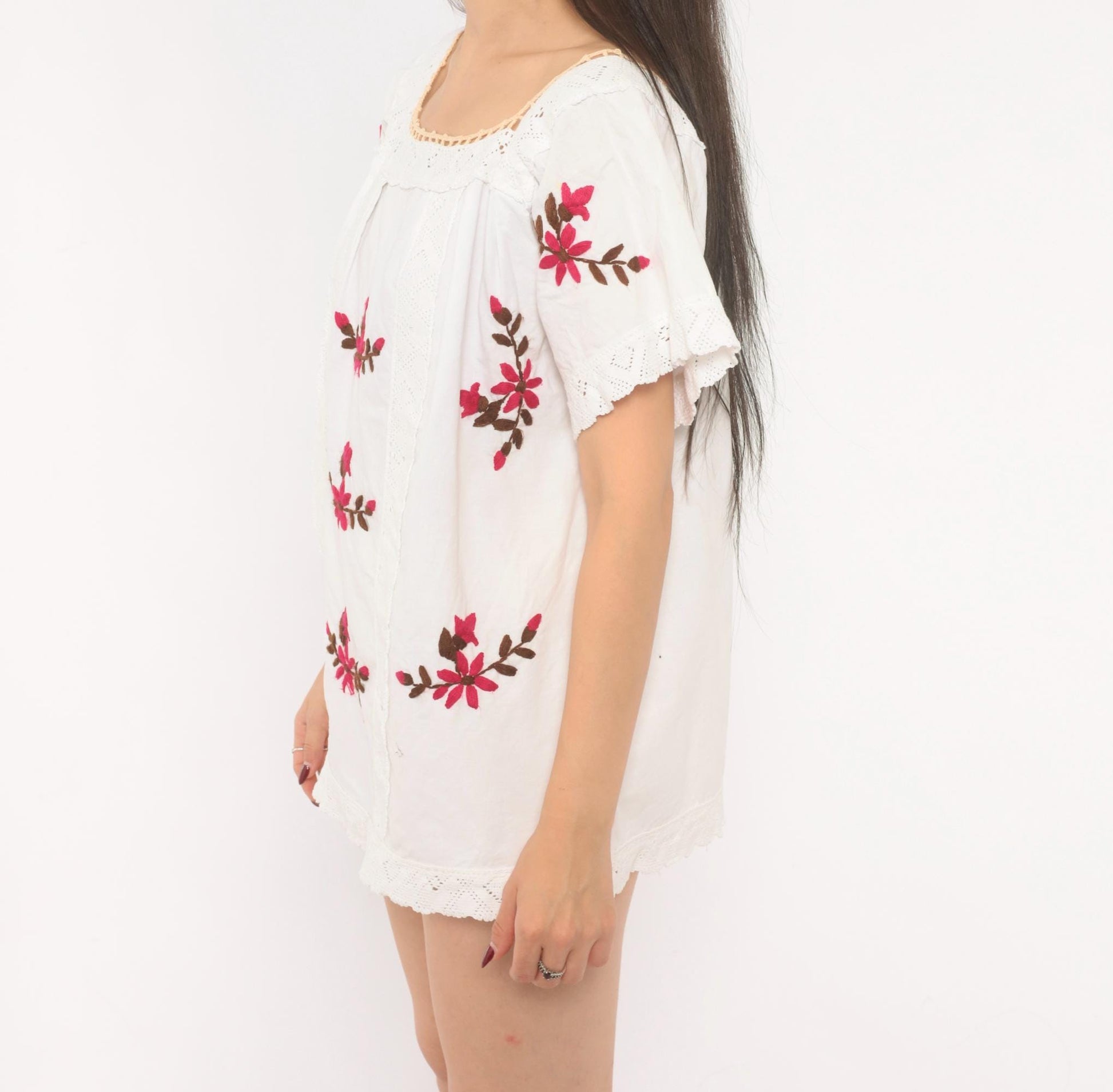 90s White Cotton Peasant Blouse Embroidered Floral Square Neck Puff Sleeve Medium