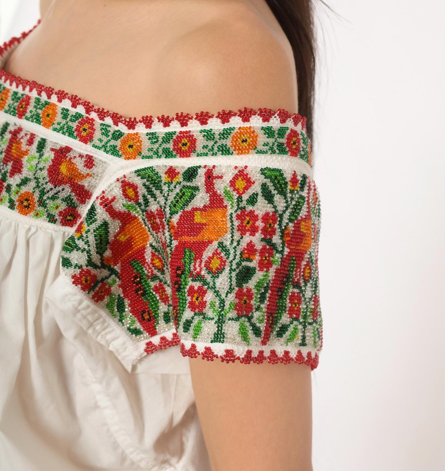 70s Mexican Off-Shoulder Peasant Blouse White Beaded Embroidered Bird Floral Medium