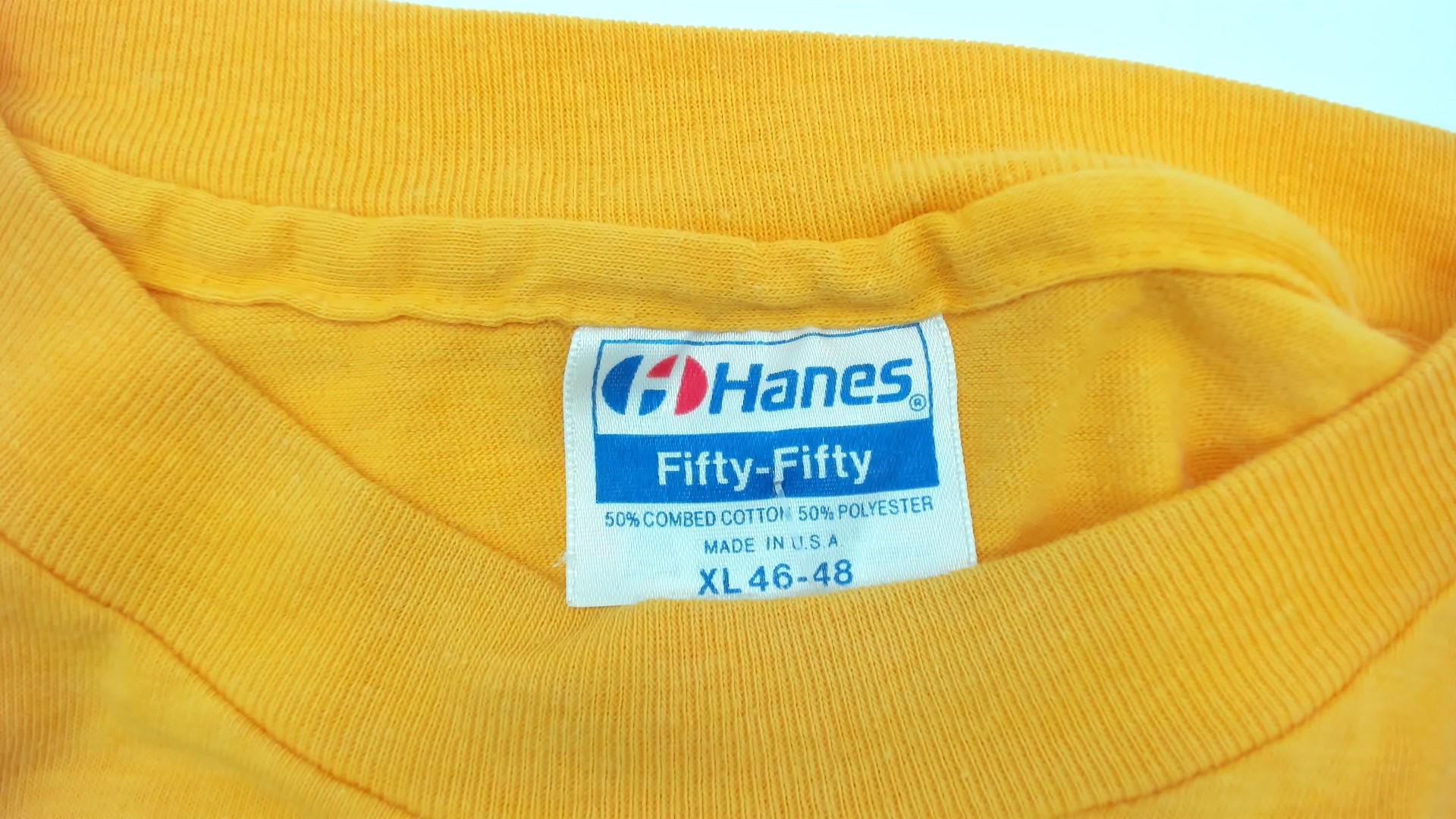 90s Garfield County Mustangs Montana High School Graphic Tee Yellow XL