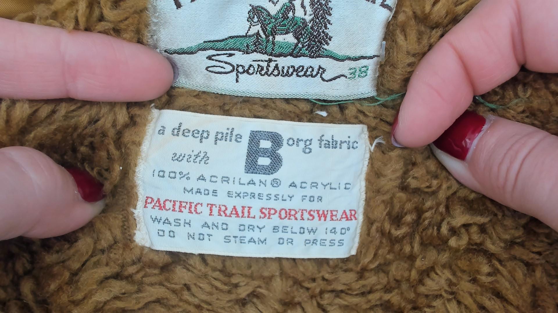 70s Pacific Trail Mustard Yellow Windbreaker Jacket Zip Front Small