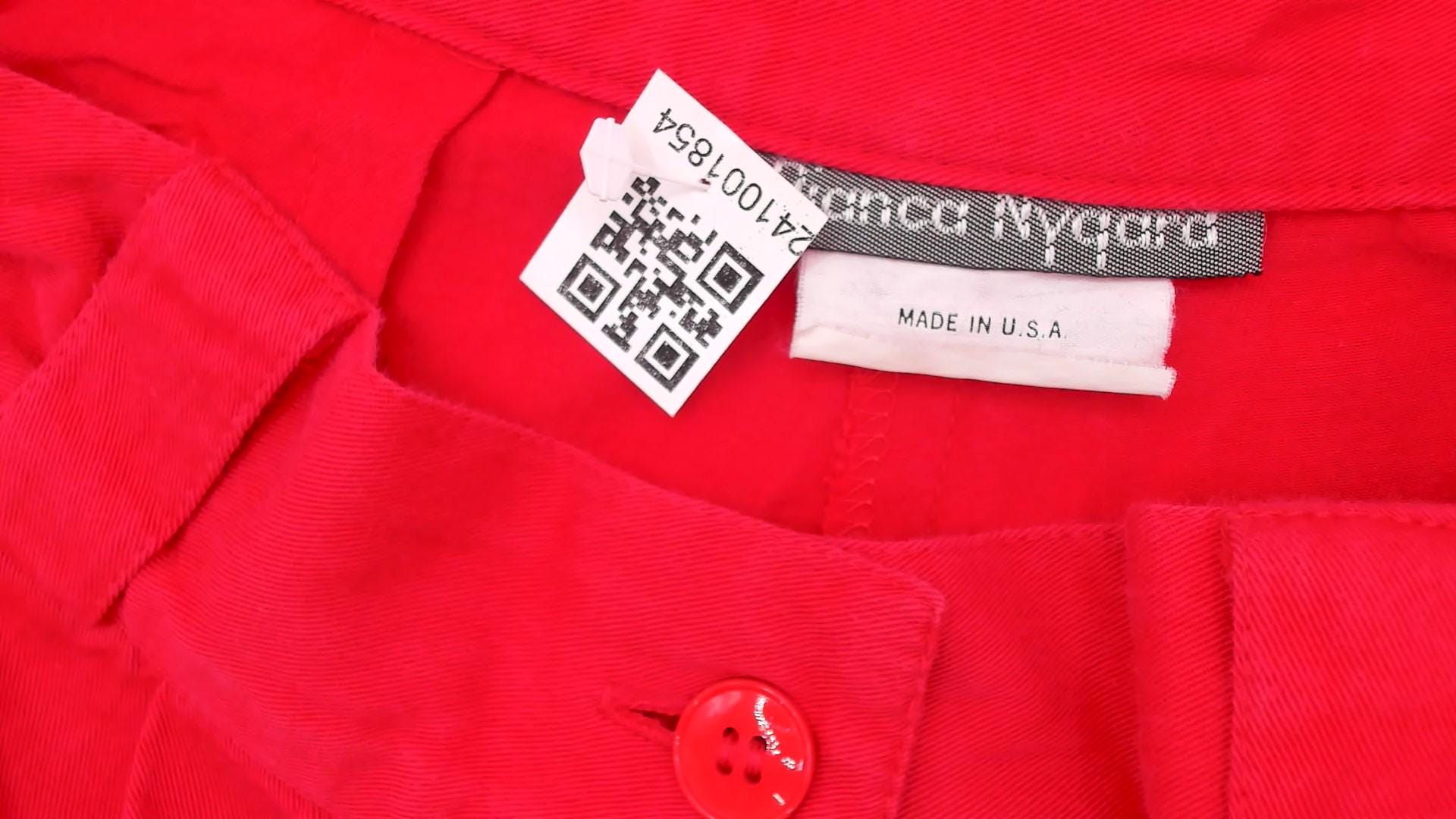 90s Bianca Nyqara Coral Red High-Waisted Pleated Shorts Small S