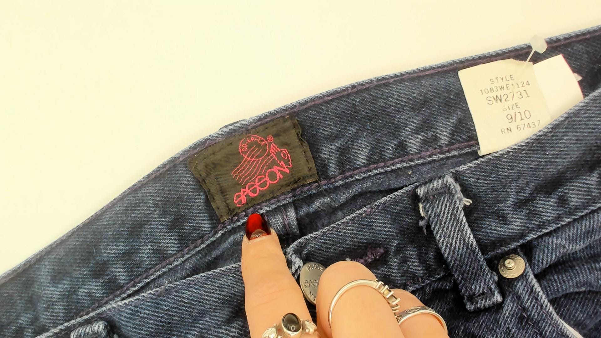 90s Sasson High-Waisted Mom Jeans Navy Tapered Ankle Crop 29