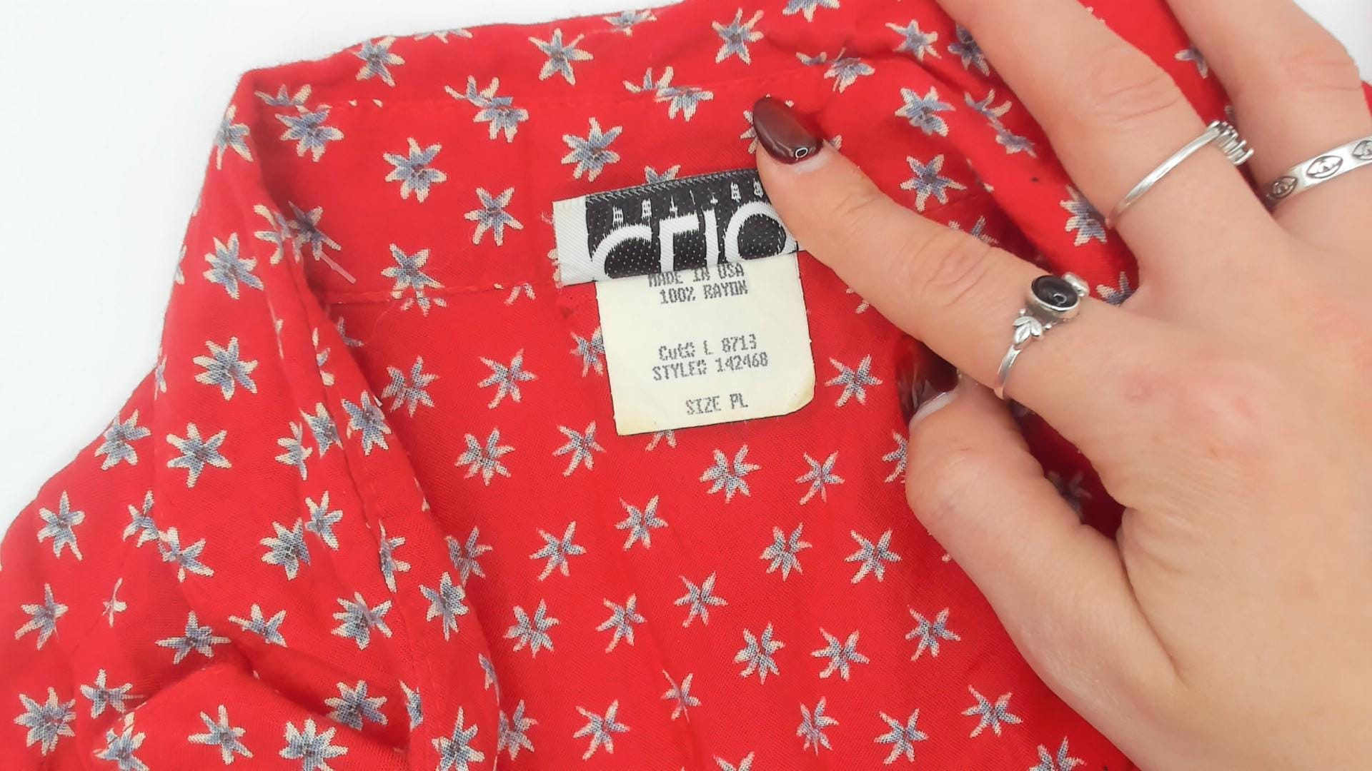 90s Clio Petites Red Floral Button-Down Shirt White Ditsy Print Large