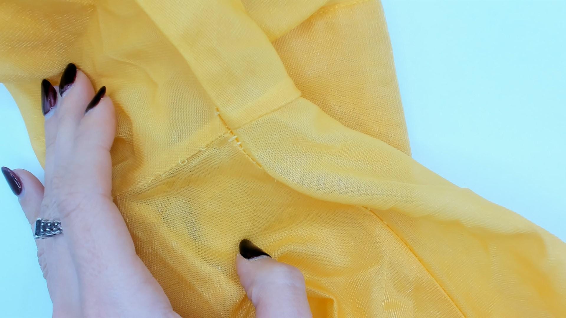 80s Lady Marlboro Yellow Nylon Blouse Button Front Pointed Collar Medium