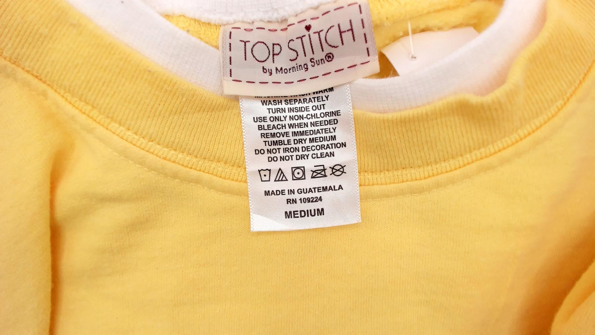 90s Yellow Floral Embroidered Sweatshirt Butterfly Garden Crewneck Medium M