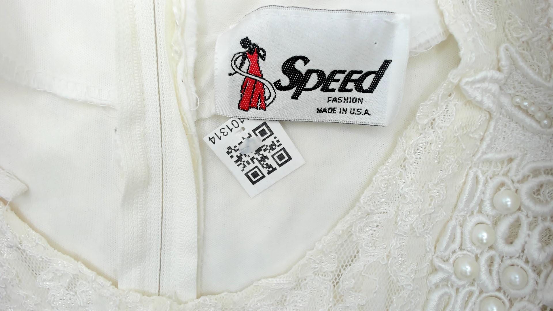 80s Cream Lace Puff Sleeve Dress Beaded Grape Detail Maxi Large L