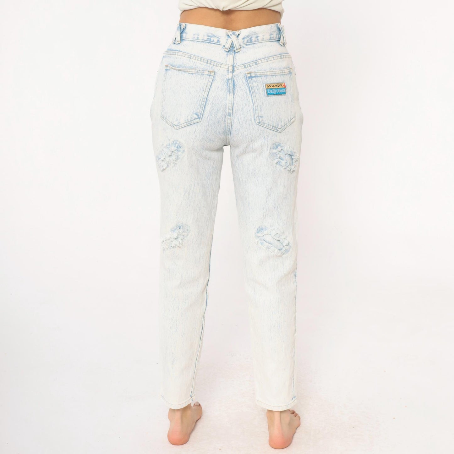 90s Anti Basic Light Wash Distressed High-Rise Jeans Large L