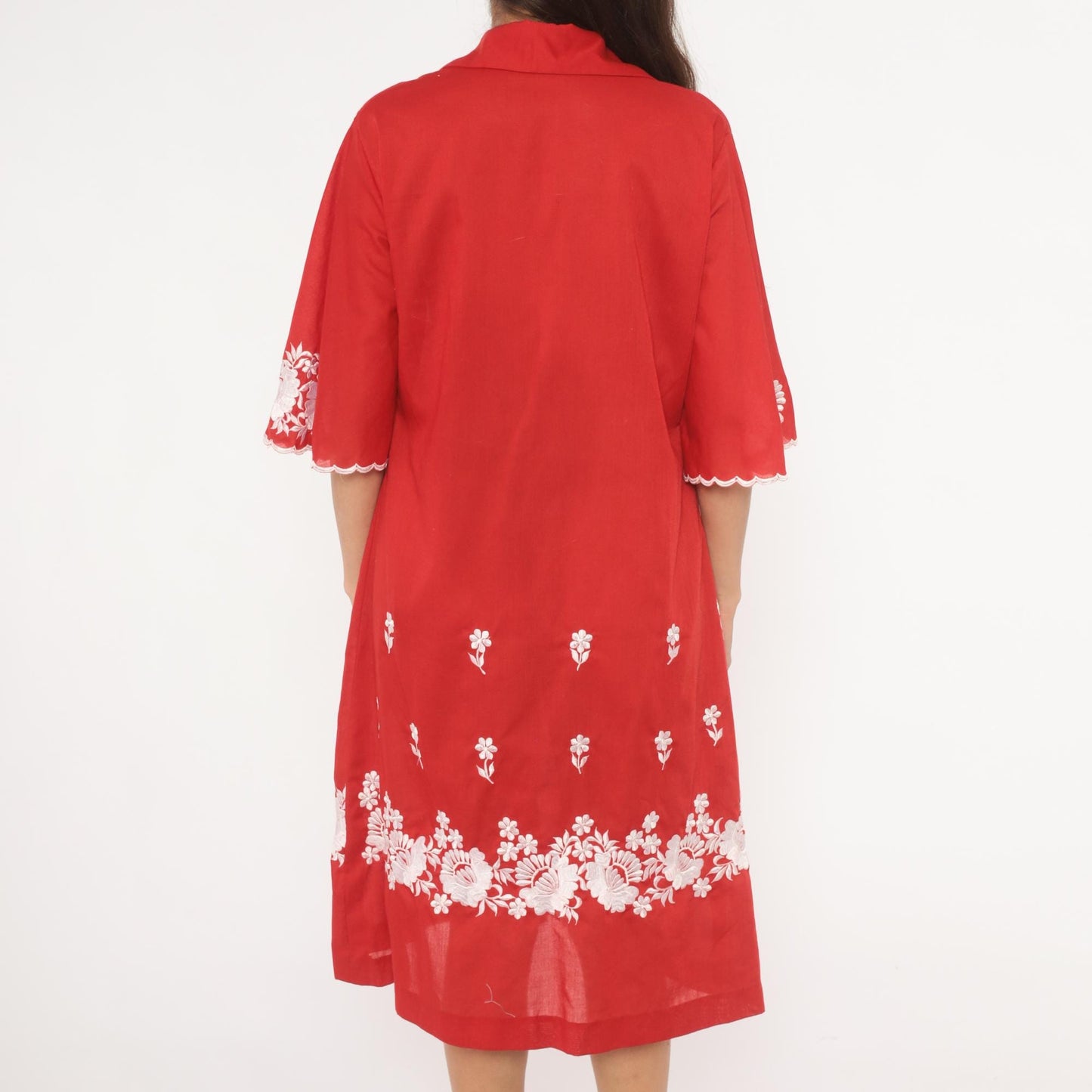 70s Red Floral Embroidered Shirt Dress White Cotton Button Front Knee Length Large L