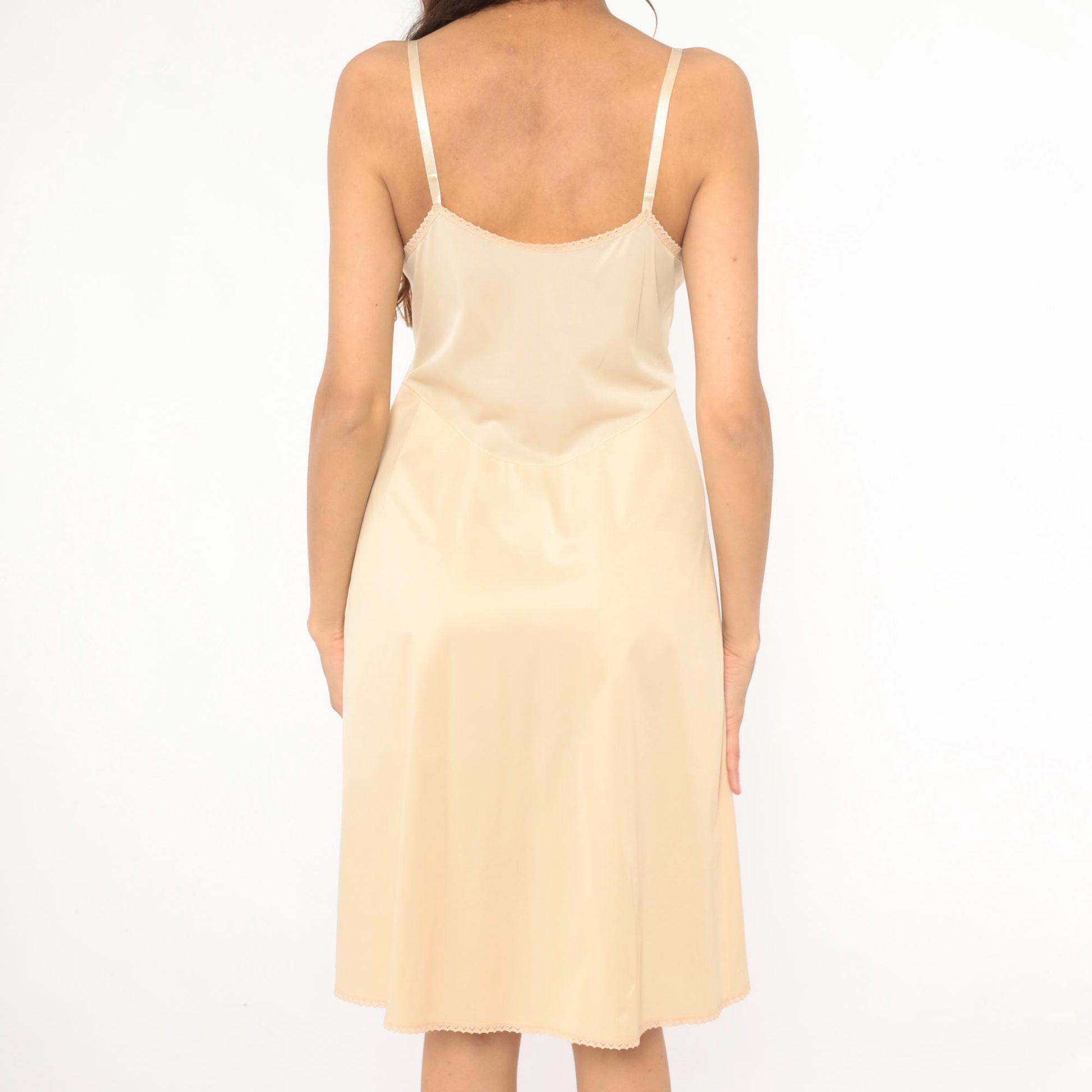 70s Vanity Fair Slip Dress Cream Nylon V-Neck Scalloped Lace Knee-Length Medium M
