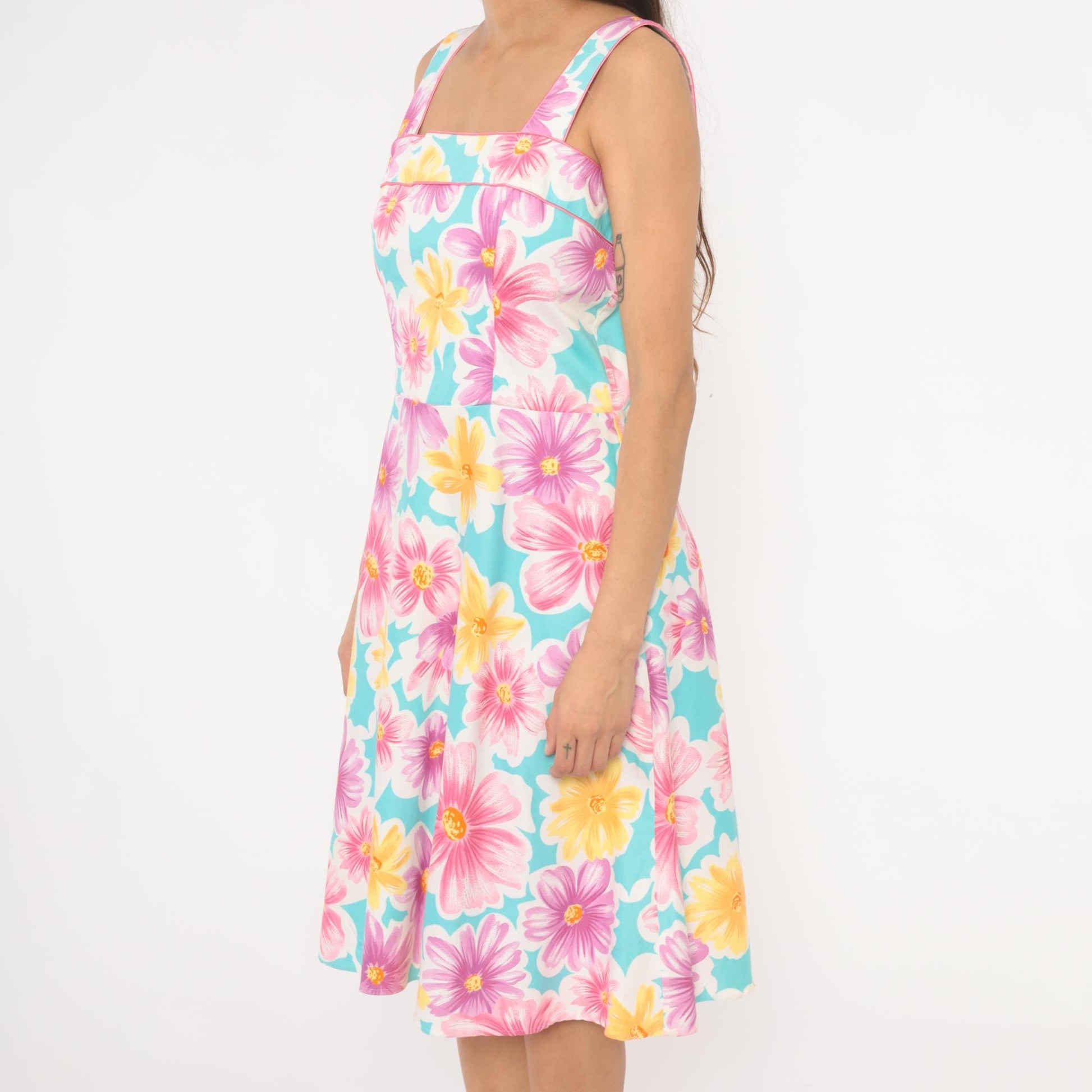 90s Scarlett Floral Sundress Square Neck Daisy Print Sky Blue Medium M