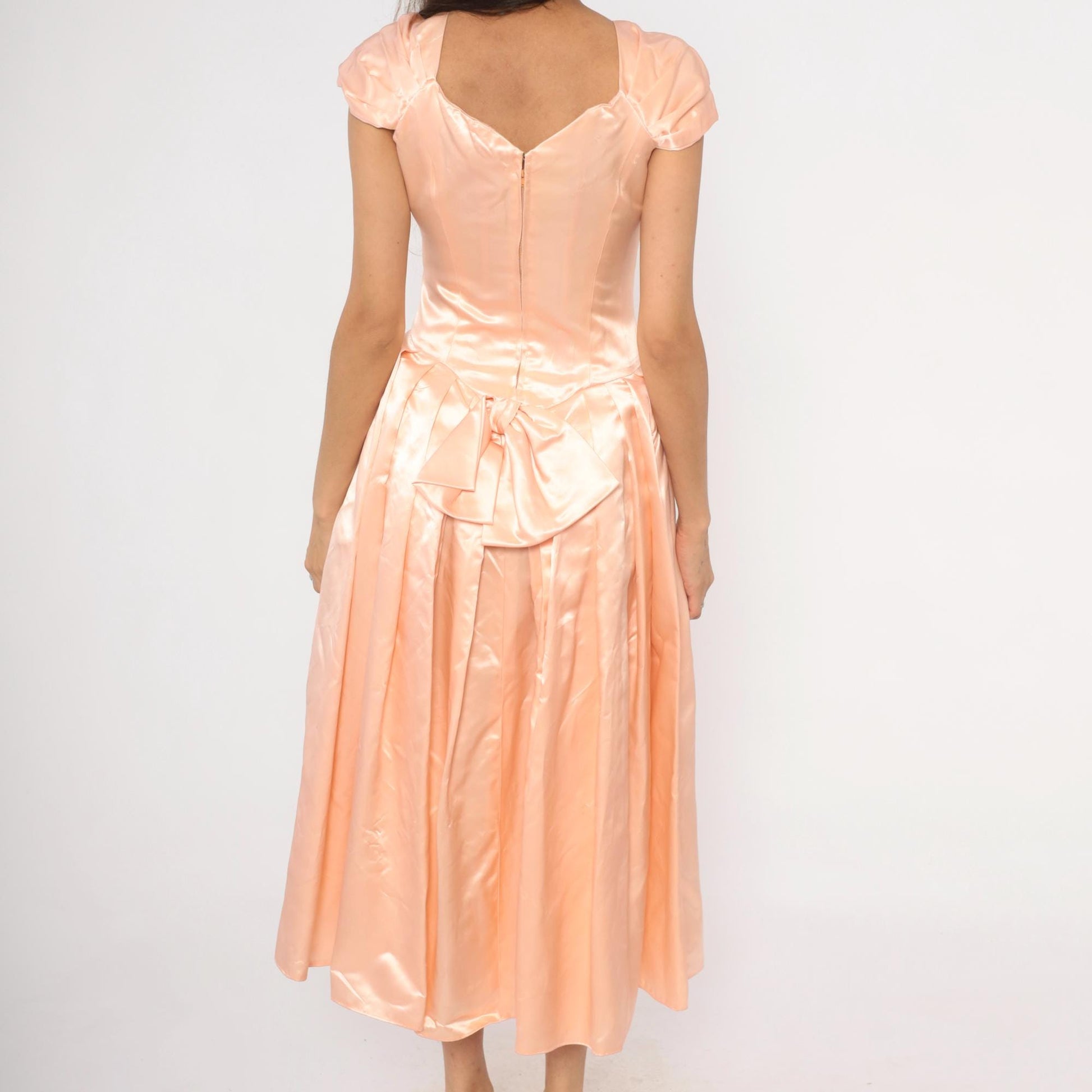 60s Peach Satin Gown Sweetheart Neckline Cap Sleeve Rosette Bow Tea Length Medium M
