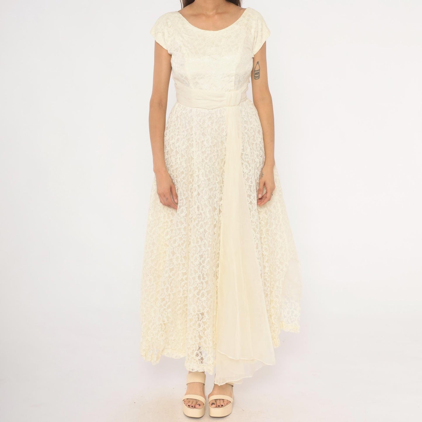 60s Ivory Lace Gown Cap Sleeve A-Line Floral Overlay Cream Sash Small