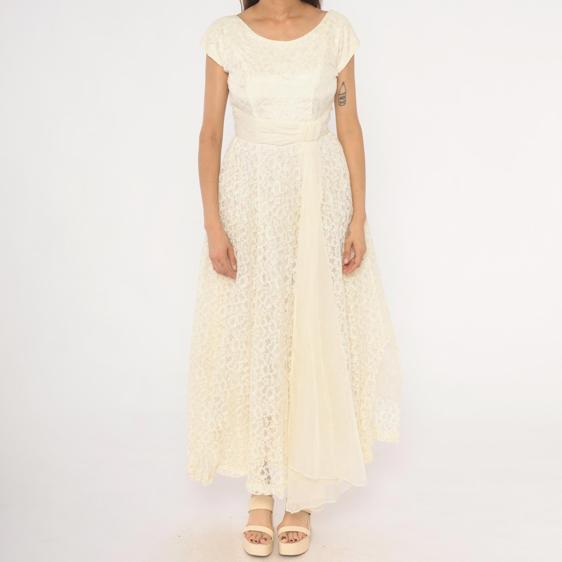 60s Ivory Lace Gown Cap Sleeve A-Line Floral Overlay Cream Sash Small