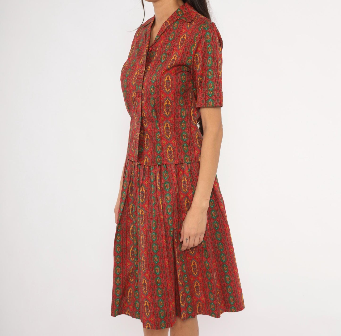 60s Medallion Print Two Piece Set Red Green Cotton Blouse Pleated Skirt Small