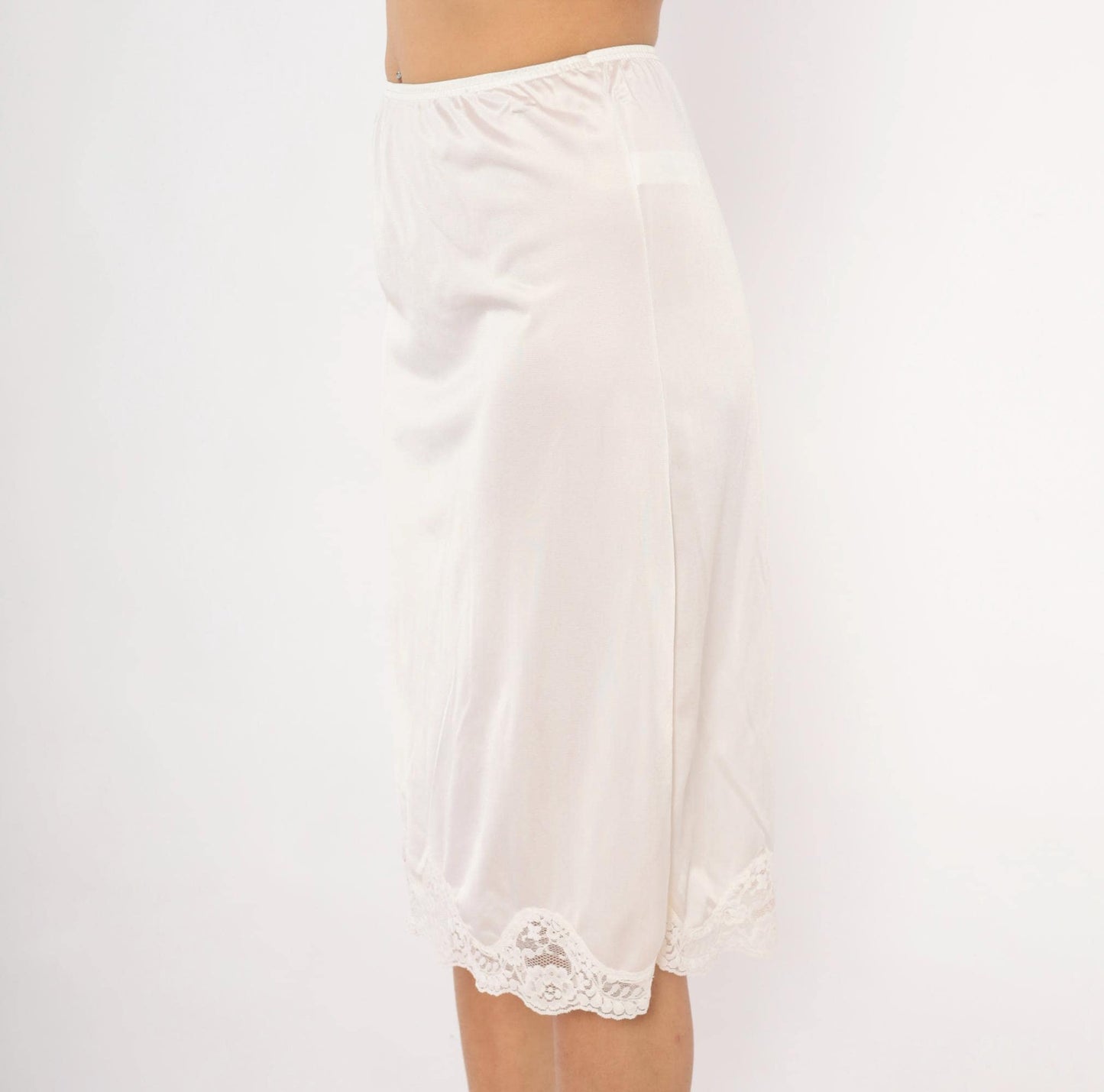 80s Adonna White Nylon Half Slip Knee-Length Lace Trim Small S
