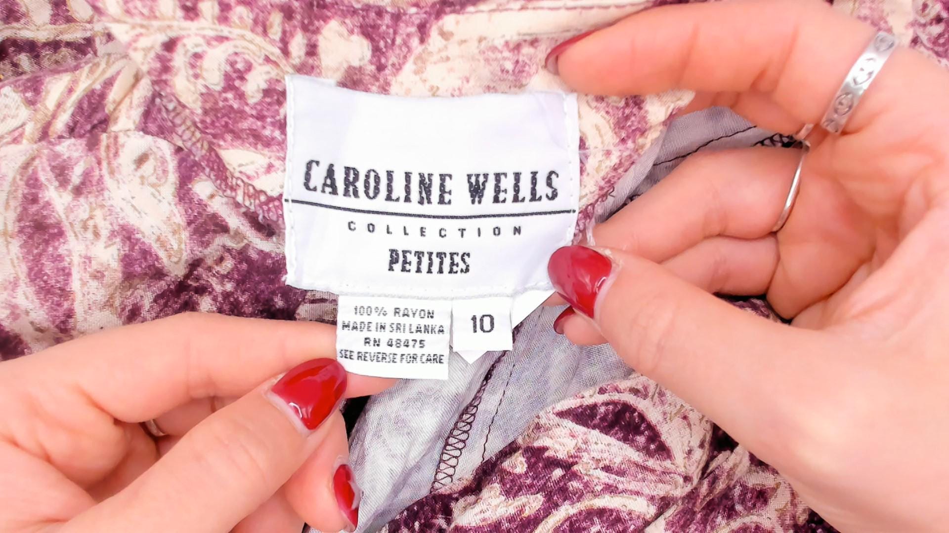 90s Caroline Wells Paisley Romper Burgundy Cream Flutter Sleeve Small