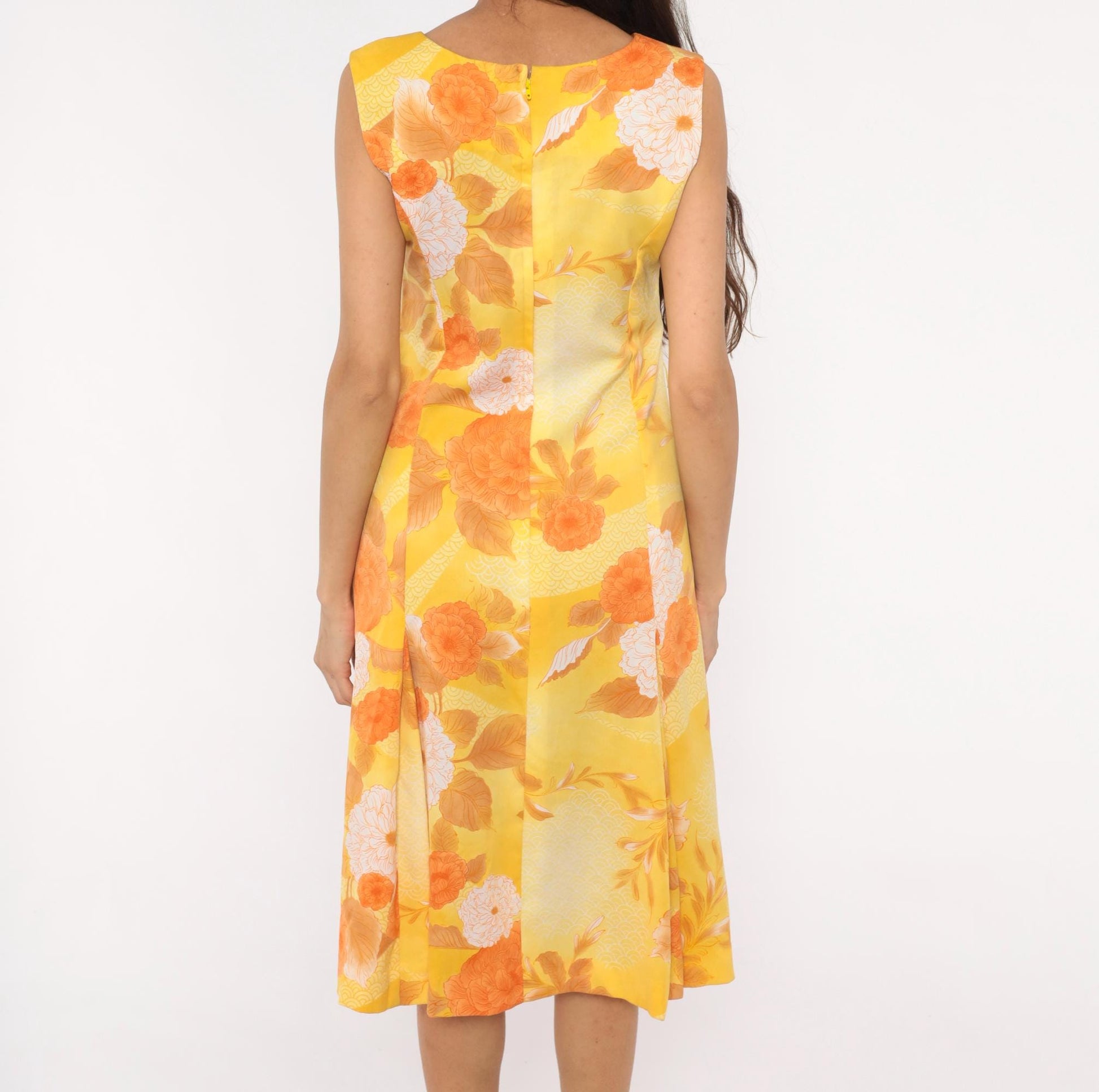 1970s Polynesian Casuals Floral Dress Yellow Orange Peony Knee-Length Small