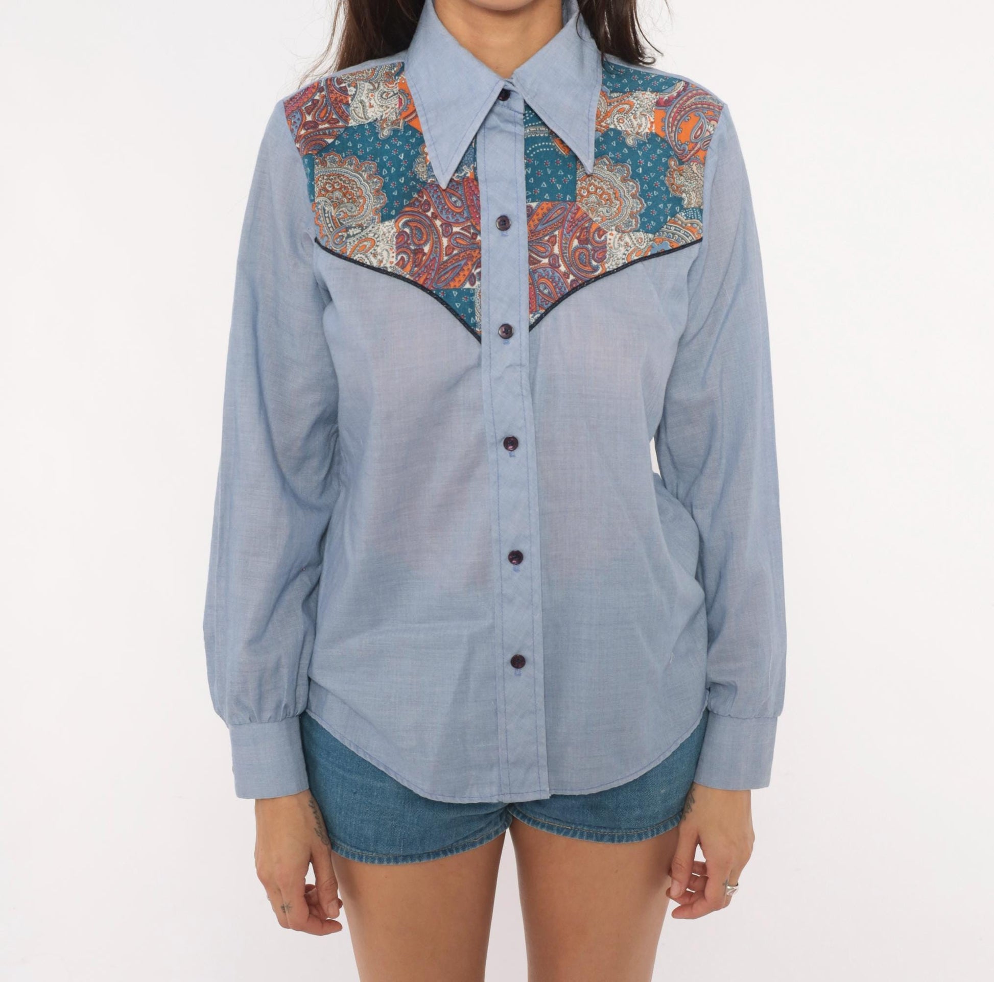 70s Paisley Western Chambray Shirt Pointed Collar Cotton Yoke Blouse Medium