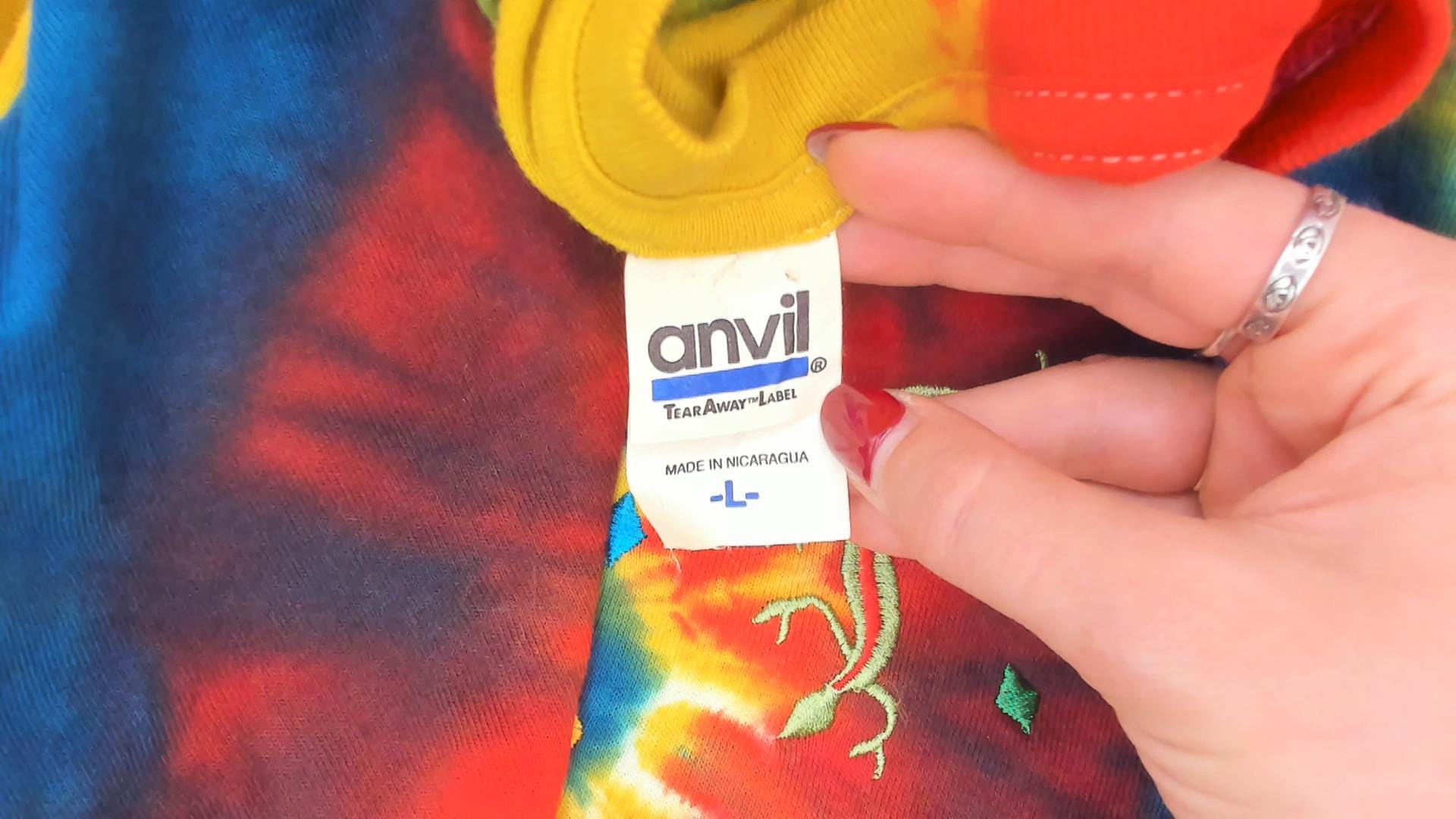 2000s Anvil Tie Dye Antigua Embroidered Tropical Tee Large L