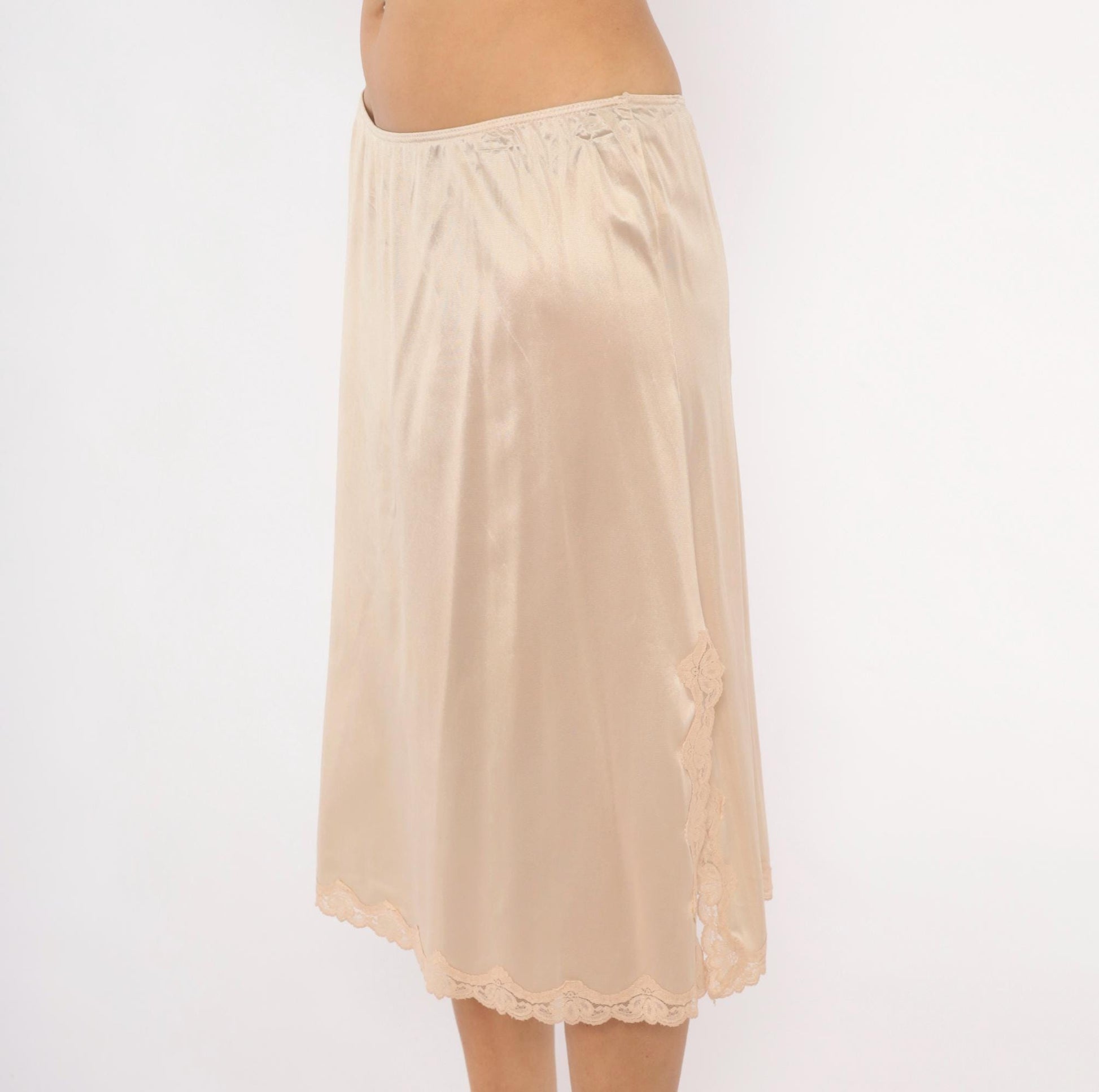 70s Sears Beige Half Slip Scalloped Lace Trim Nylon Medium