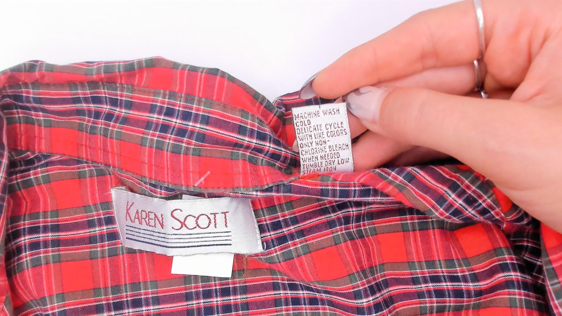 80s Karen Scott Tartan Plaid Button-Up Shirt Red Navy Embroidered Small