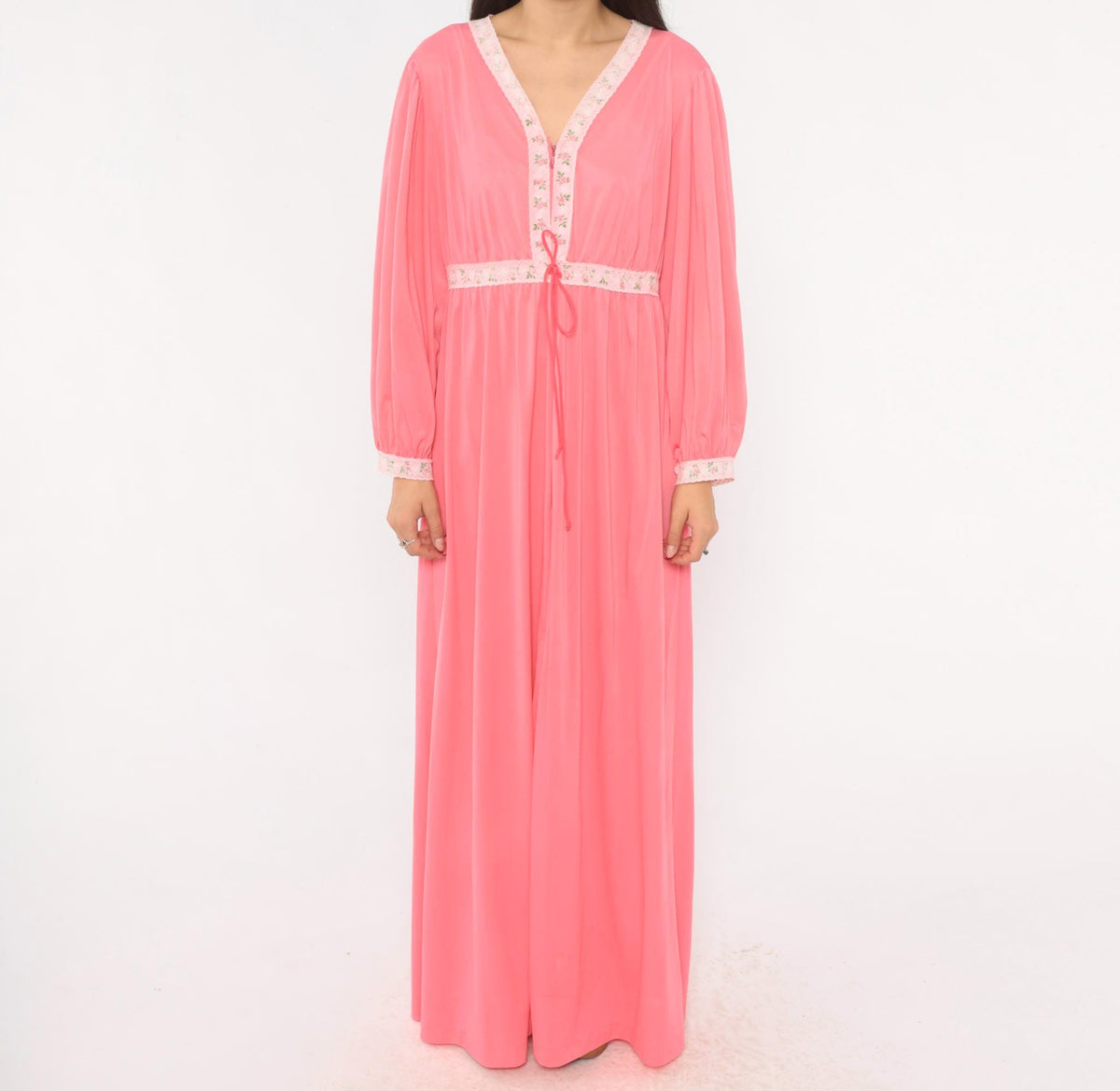 70s Coral Pink Maxi Robe Floral Lace Trim V-Neck Balloon Sleeve Large L