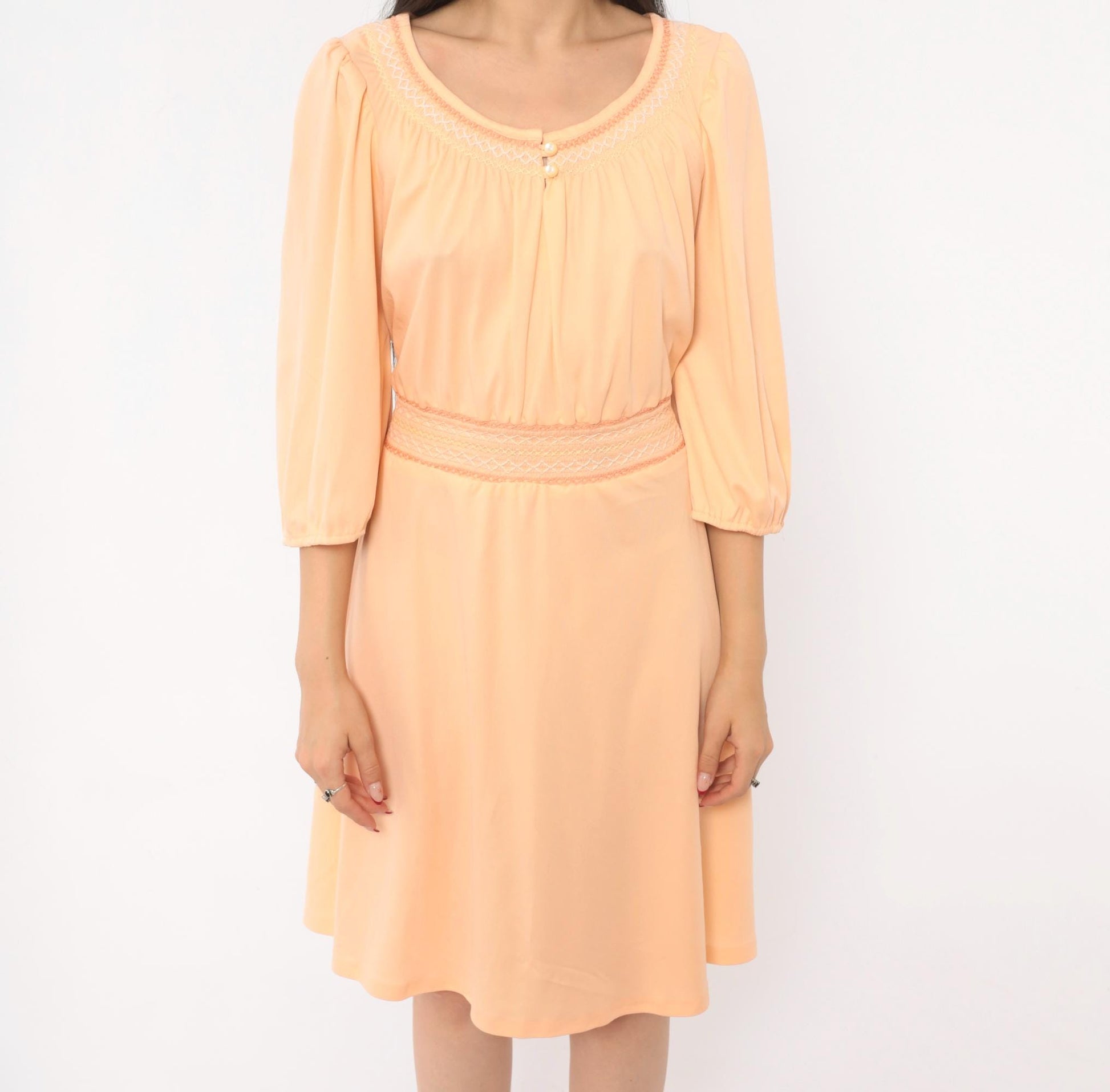 70s Peach Peasant Dress Puff Sleeve Smocked Embroidery Knee Length Large L