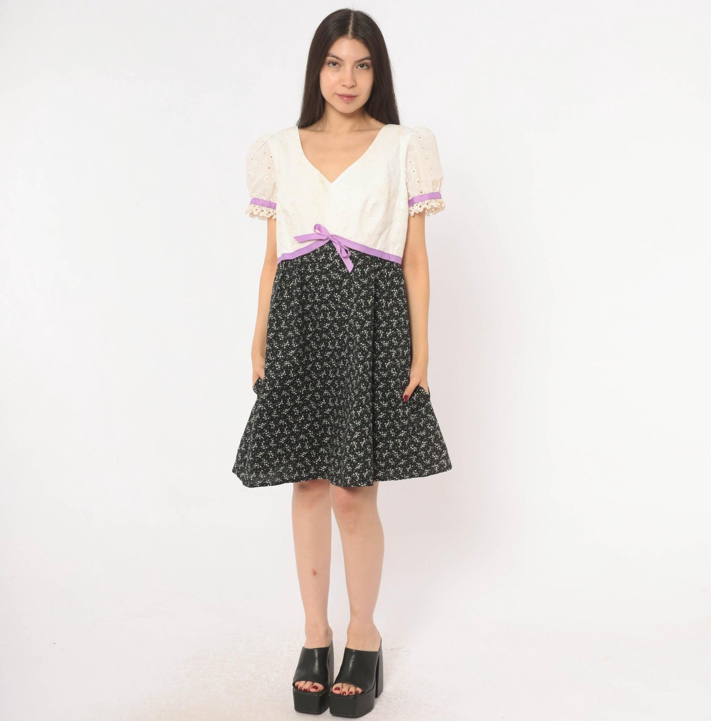 70s Princess Kaiulani Empire Waist Dress Eyelet Puff Sleeve Black Floral Medium M