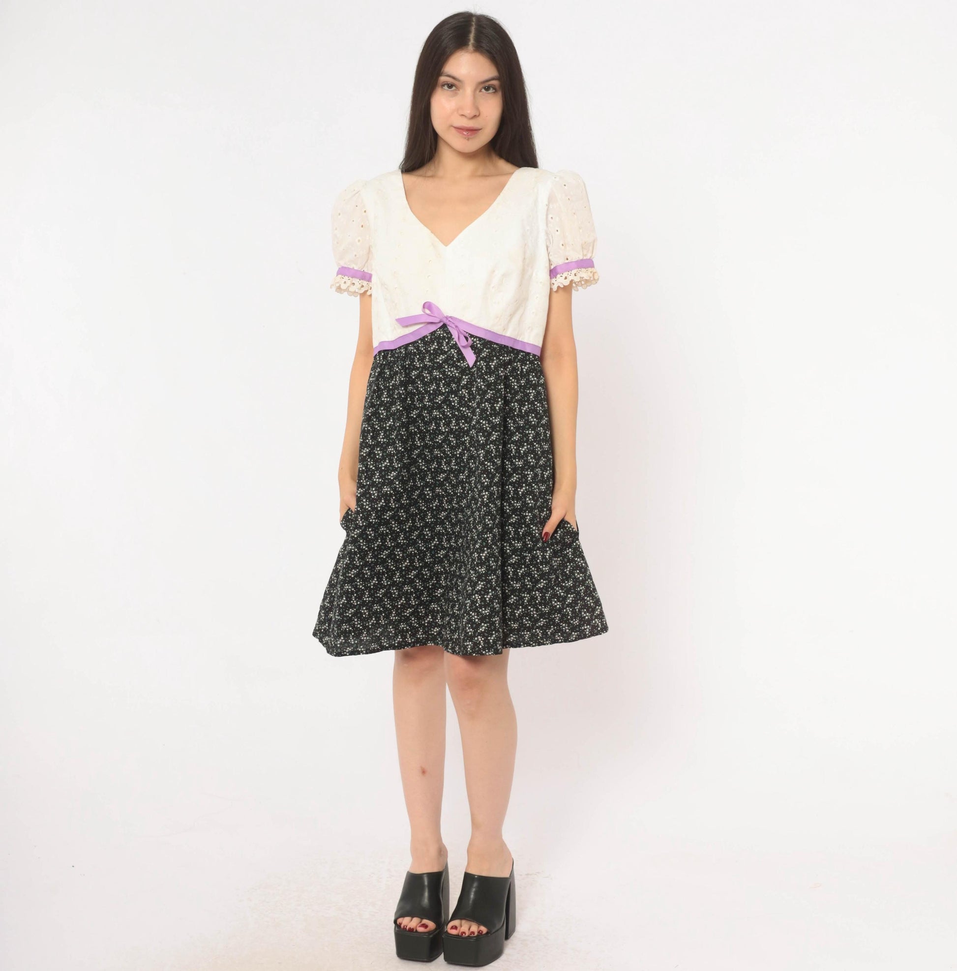 70s Princess Kaiulani Empire Waist Dress Eyelet Puff Sleeve Black Floral Medium M