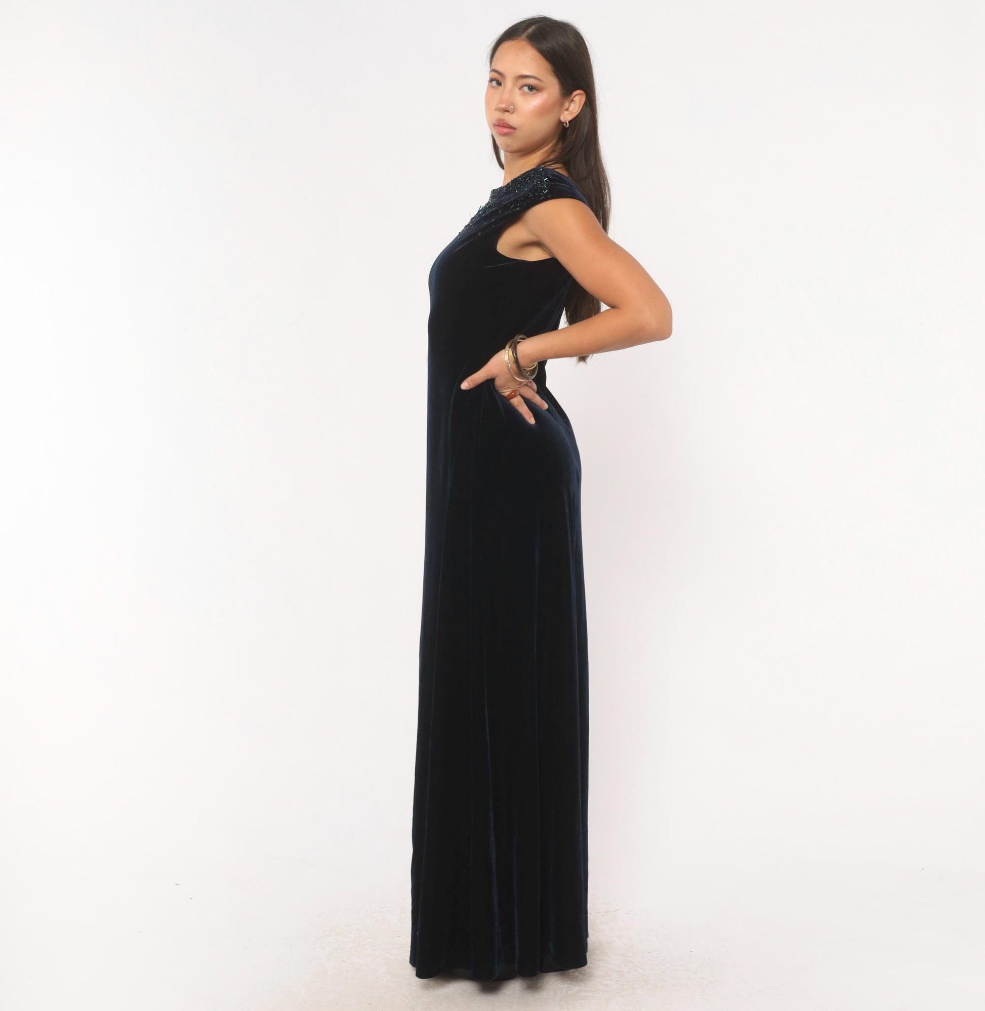 90s J. R. Nites Navy Velvet Gown Beaded Sequin Cap Sleeve Boat Neck Medium