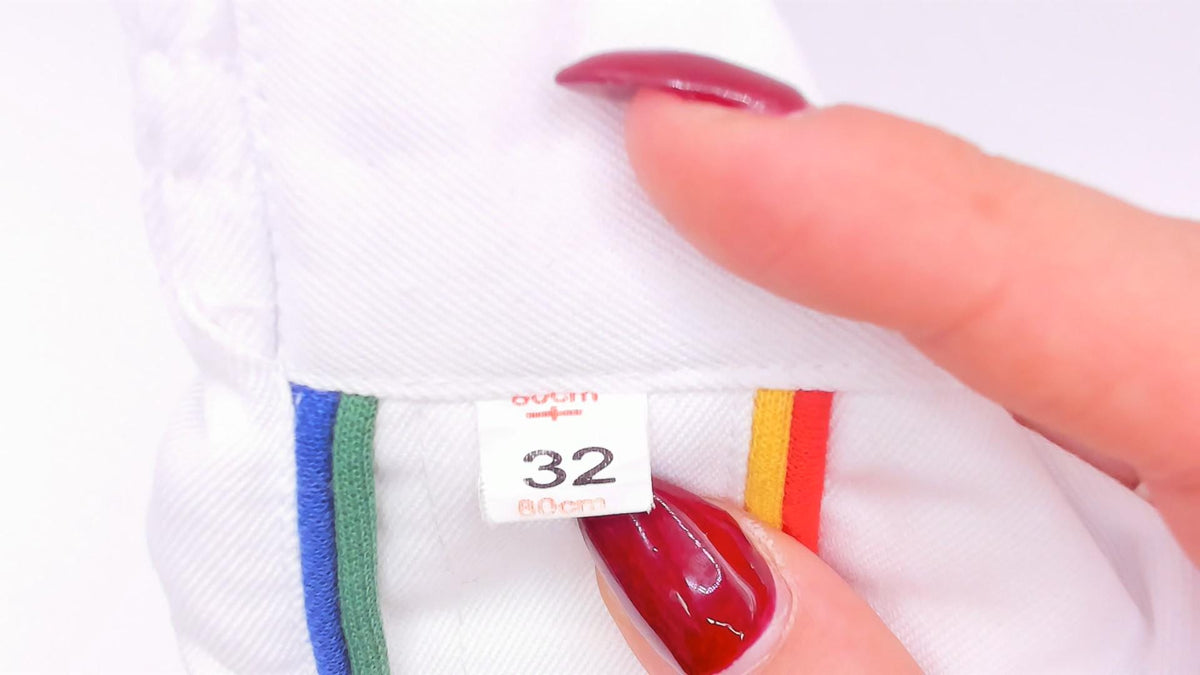 80s Rainbow Stripe White Cotton Bermuda Shorts High Waist Pleated Small S