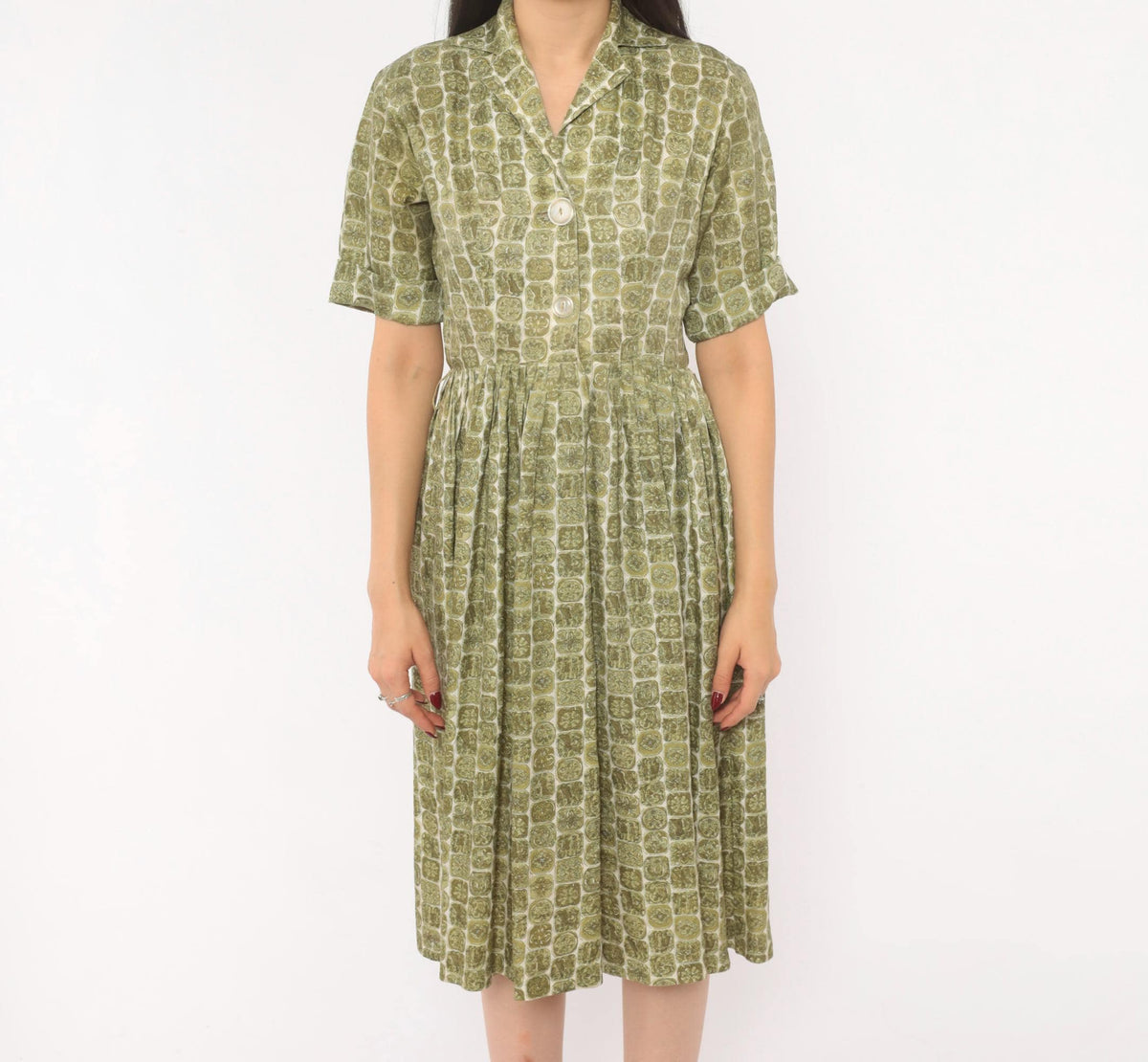 60s Olive Medallion Shirtdress Pleated Skirt Notched Collar Cream Small S