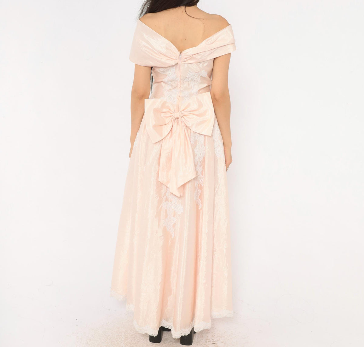 80s Eden Bridal Blush Pink Maxi Gown Off-Shoulder Sweetheart Bow Back Medium