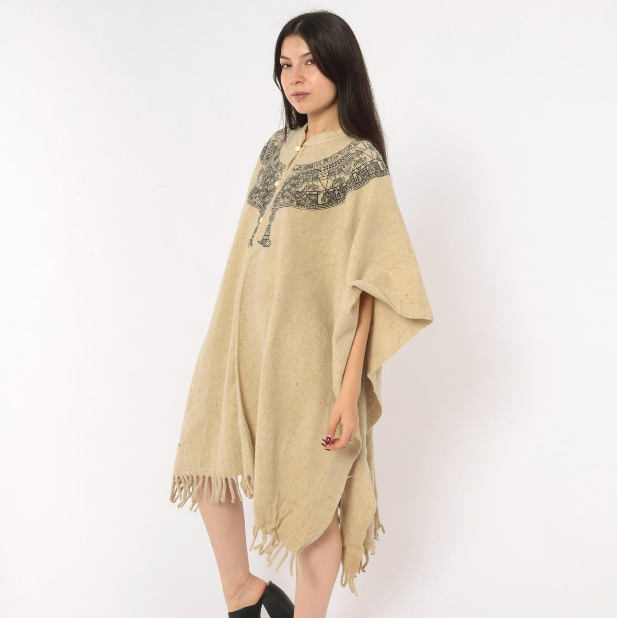 90s Aztec Calendar Wool Blend Poncho Cream Mandarin Collar Fringe Hem