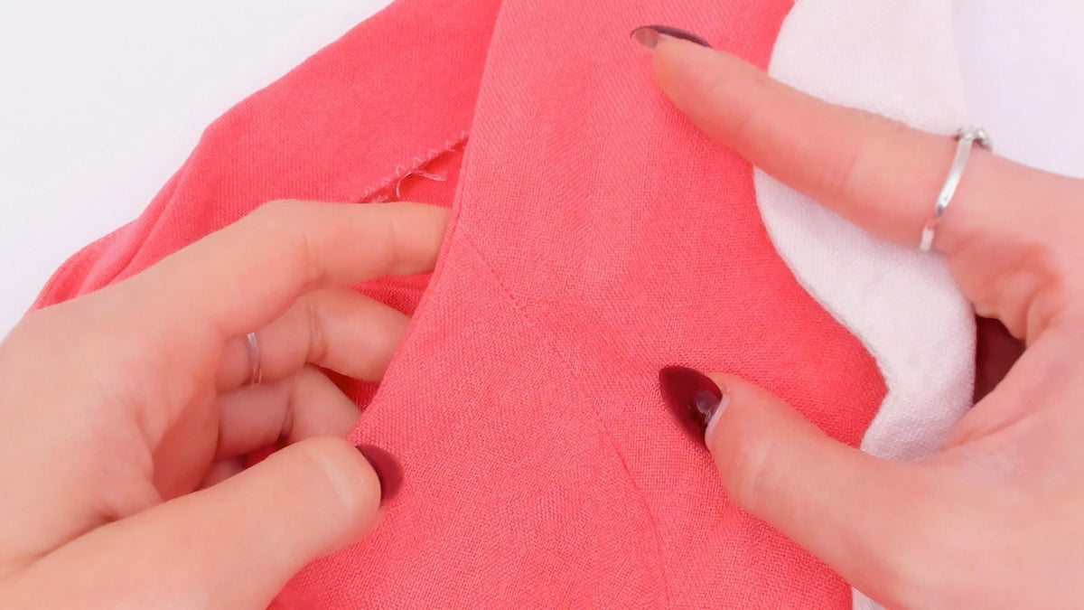 60s Coral Pink Shift Dress Scalloped Peter Pan Collar Knee Length Small