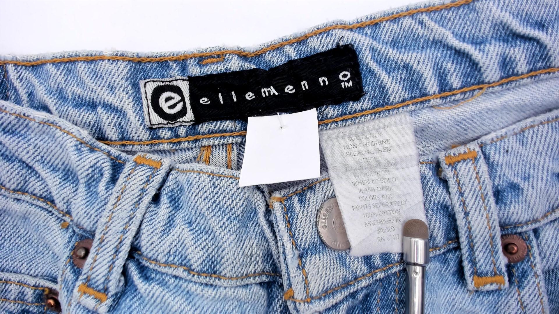 90s Ellemenno Light Wash High-Waisted Straight Leg Jeans Medium